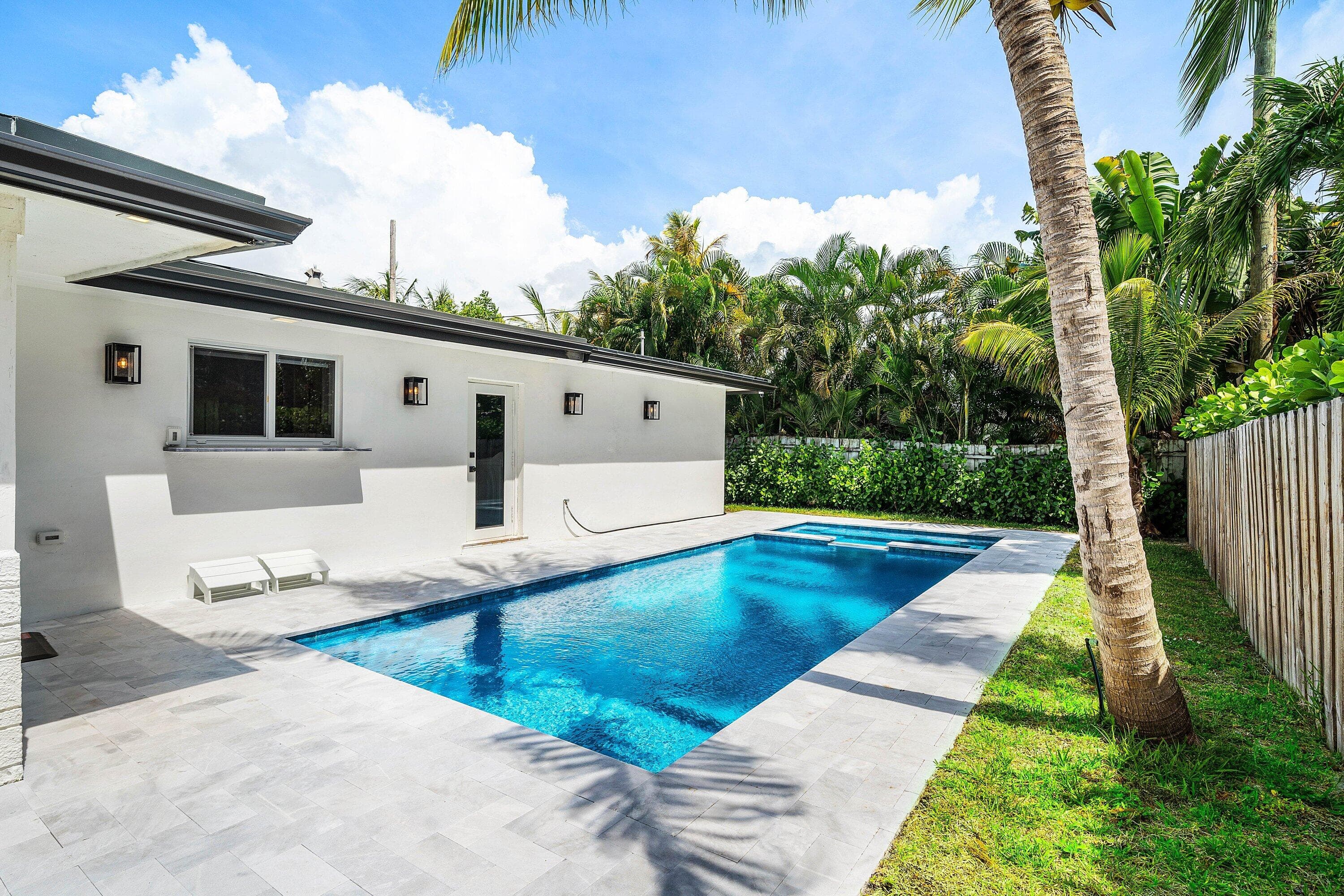 2866 SW 8th Street, Boynton Beach, FL 33435 — photo 32 of 39