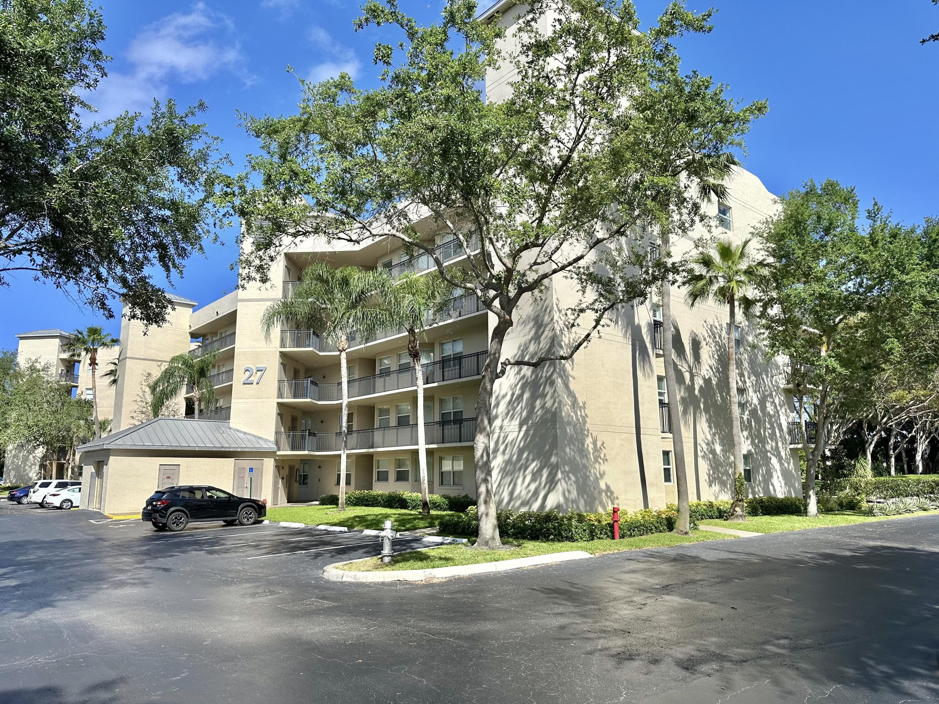 27 Royal Palm Way 406, Boca Raton, FL 33432 — photo 3 of 45