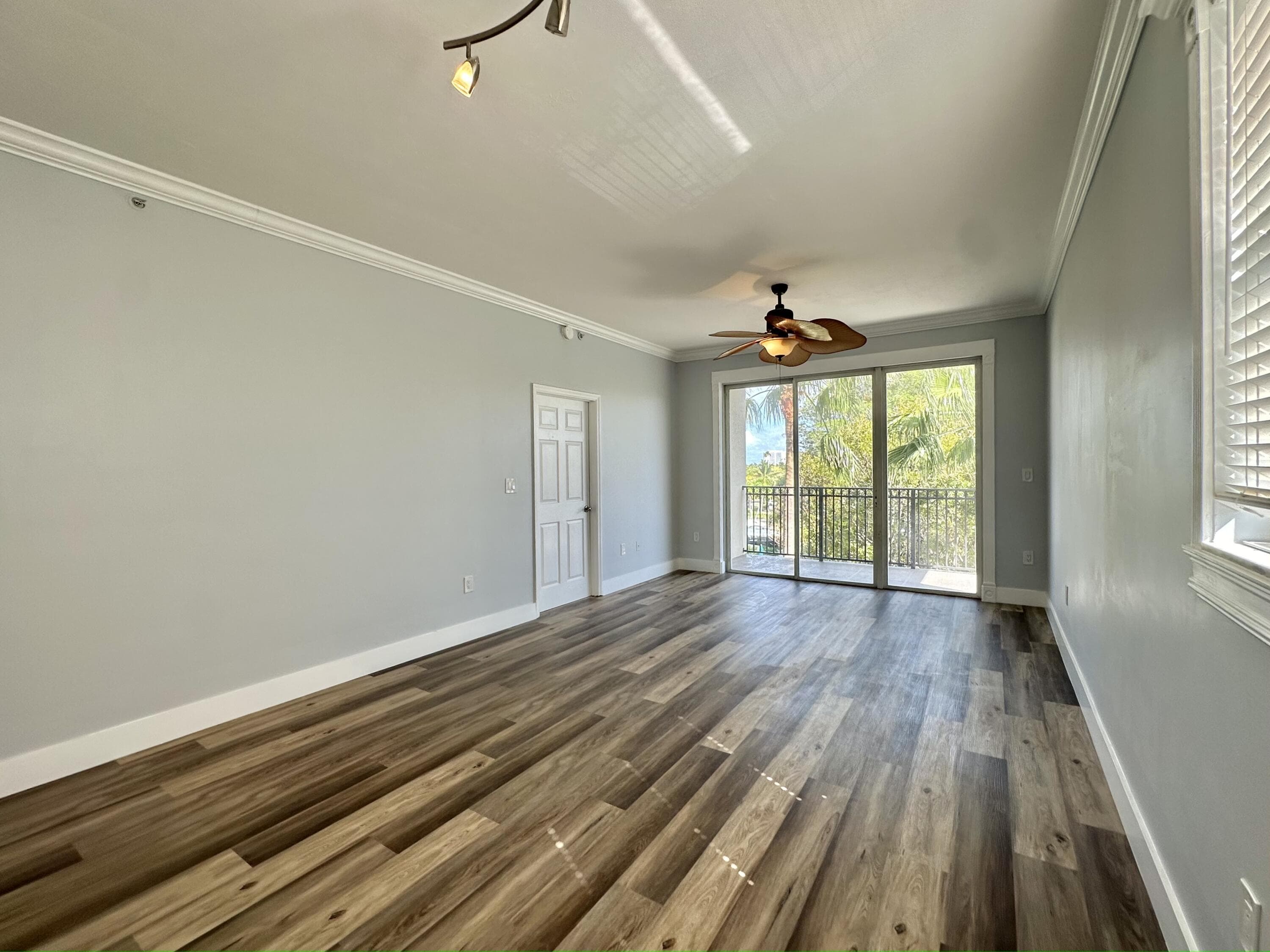 27 Royal Palm Way 406, Boca Raton, FL 33432 — photo 17 of 45