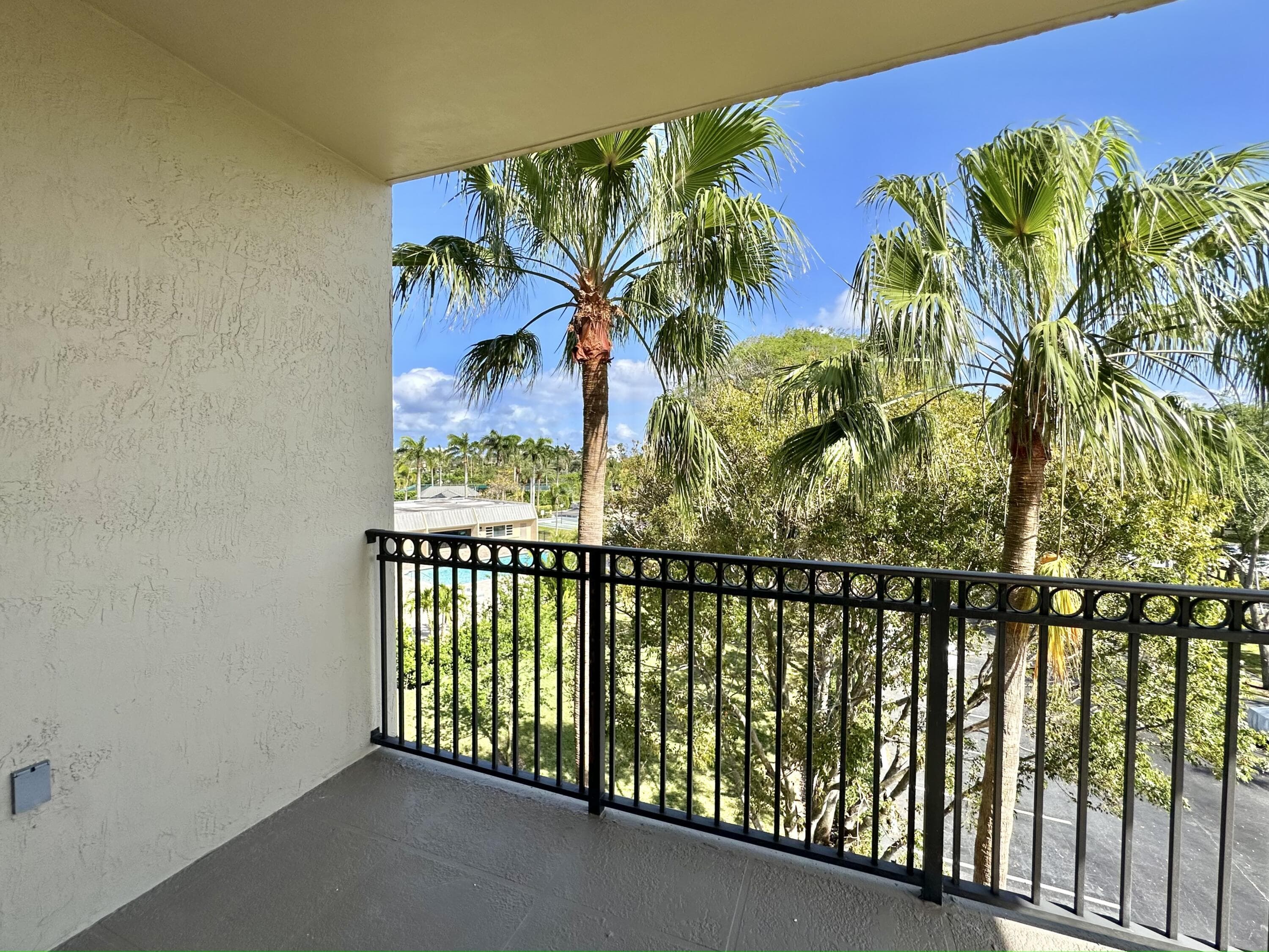 27 Royal Palm Way 406, Boca Raton, FL 33432 — photo 36 of 45