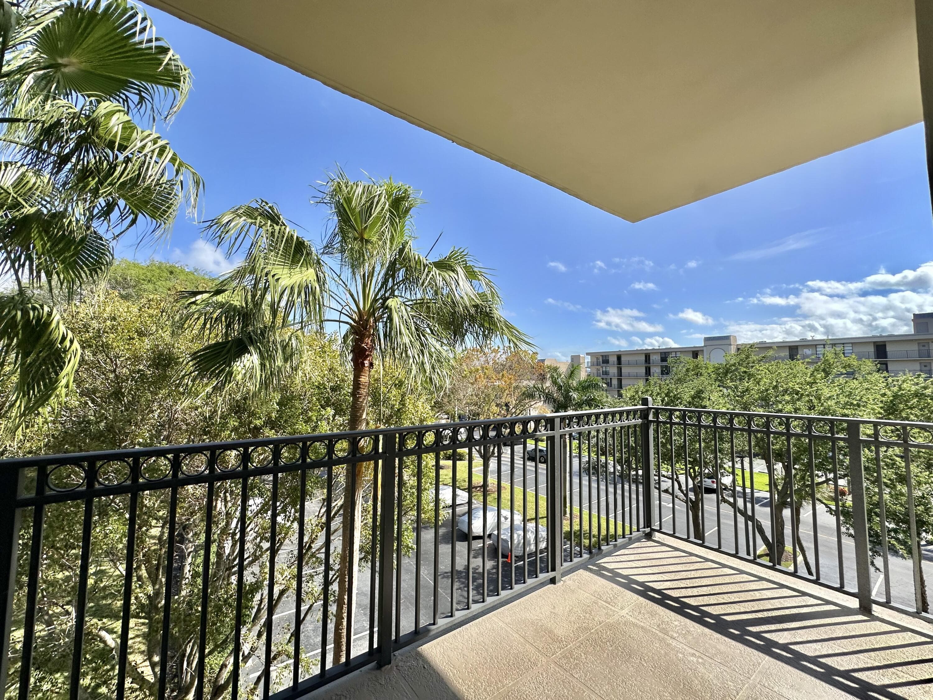 27 Royal Palm Way 406, Boca Raton, FL 33432 — photo 38 of 45