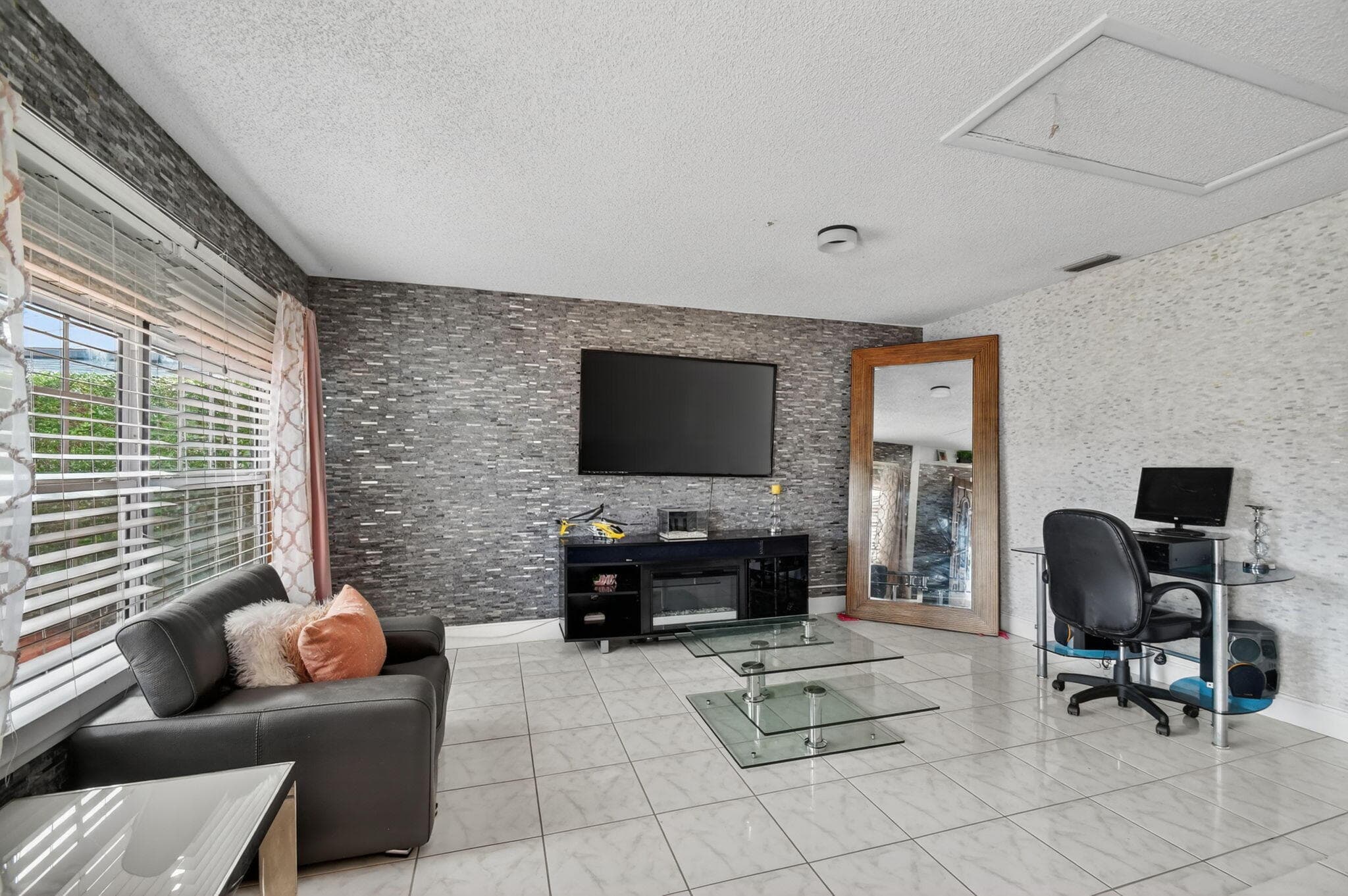 4033 Kent Avenue, Lake Worth Beach, FL 33461 — photo 12 of 50