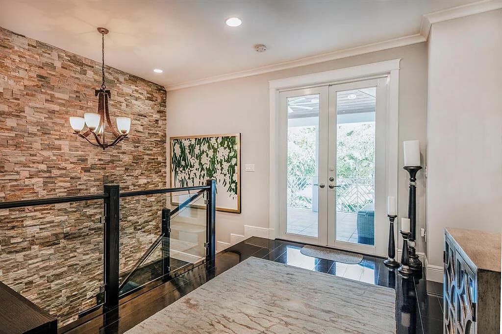 1329 SE 13th Terrace, Fort Lauderdale, FL 33316 — photo 18 of 41