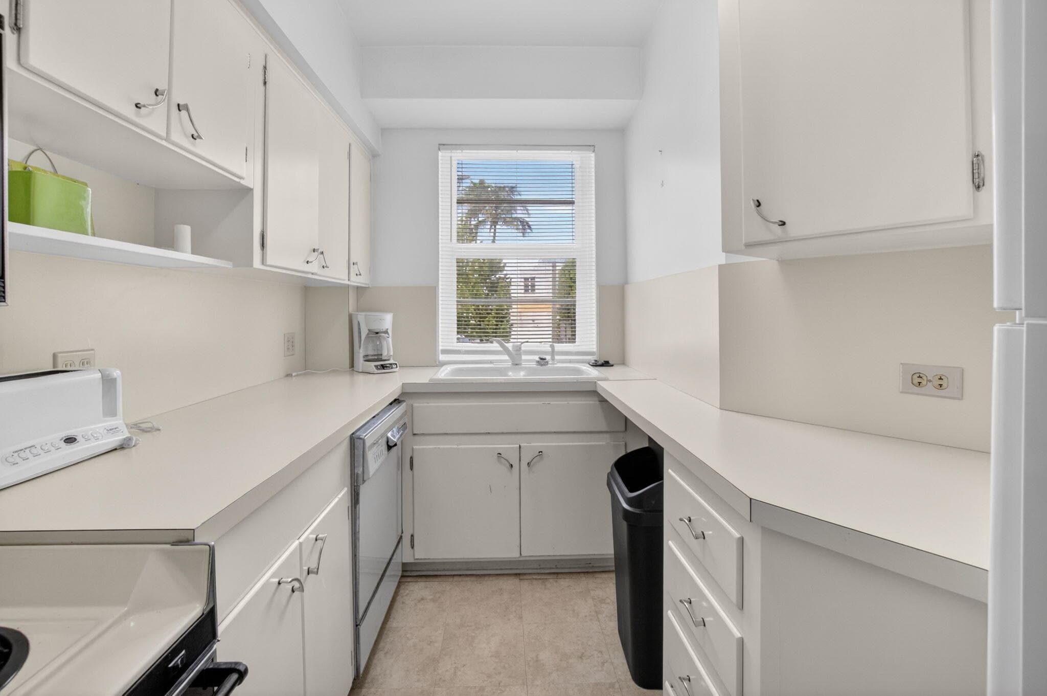 100 N Ocean Boulevard 105, Delray Beach, FL 33483 — photo 18 of 37