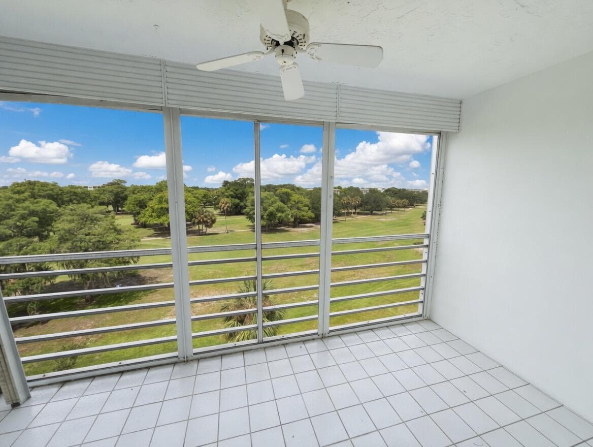 605 Oaks Drive 602, Pompano Beach, FL 33069 — photo 9 of 13