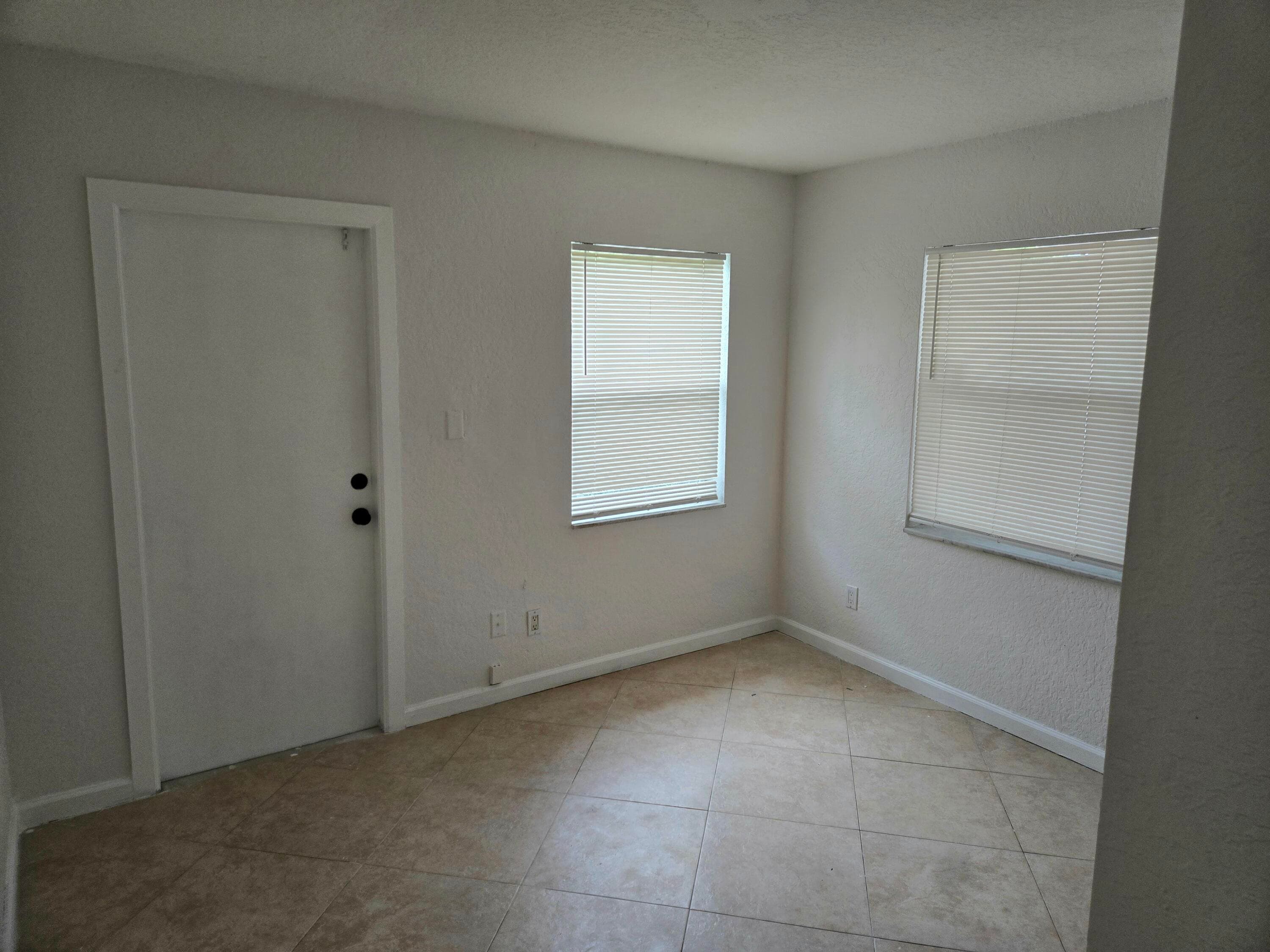 10207 NW 82nd Street, Tamarac, FL 33321 — photo 4 of 17