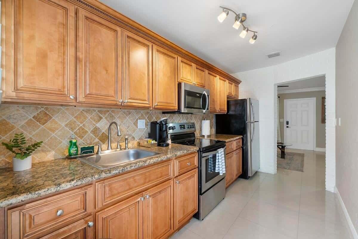 1039 N Victoria Park Road 1-3, Fort Lauderdale, FL 33304 — photo 16 of 18
