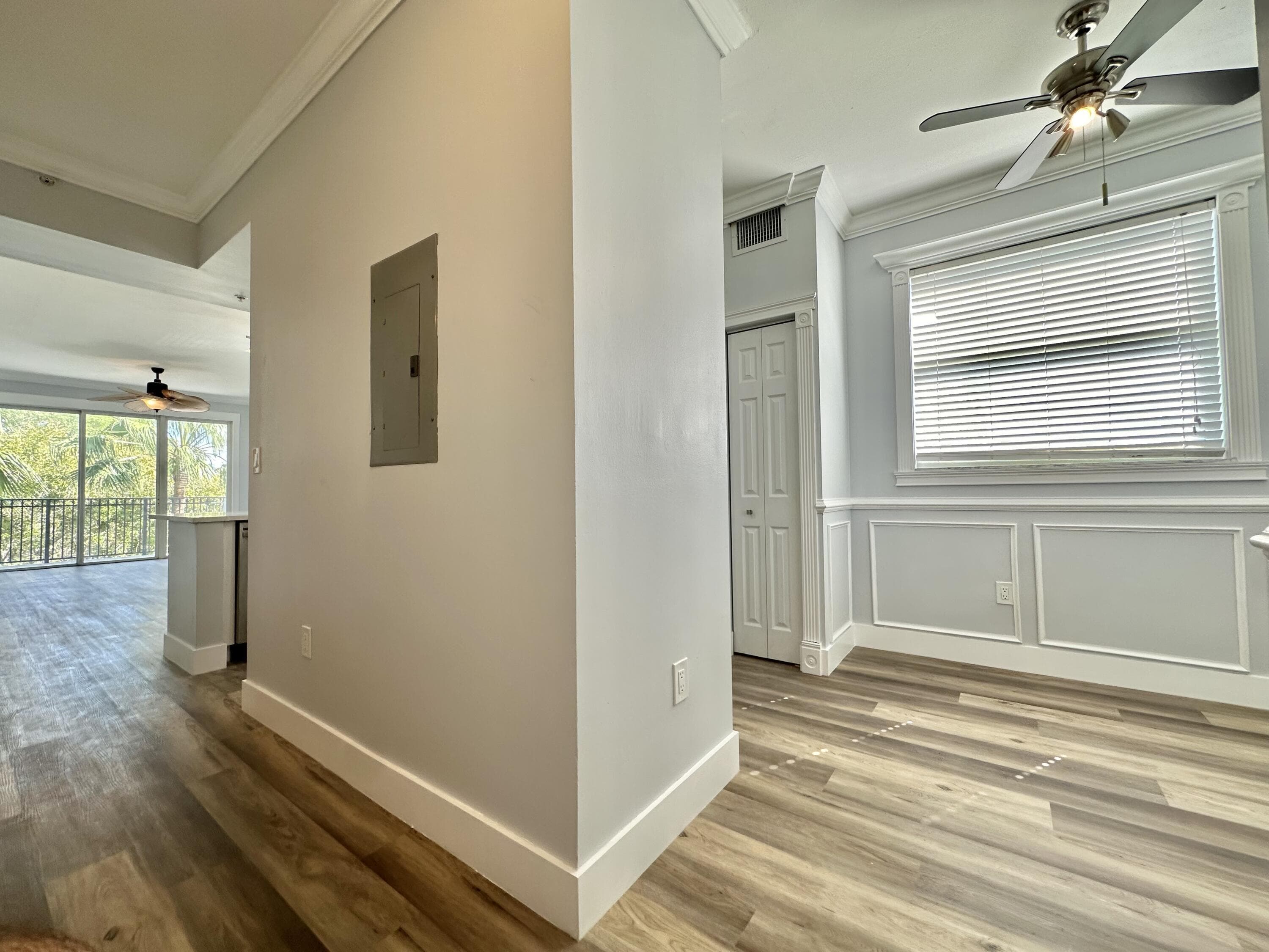 27 Royal Palm Way 406, Boca Raton, FL 33432 — photo 4 of 45