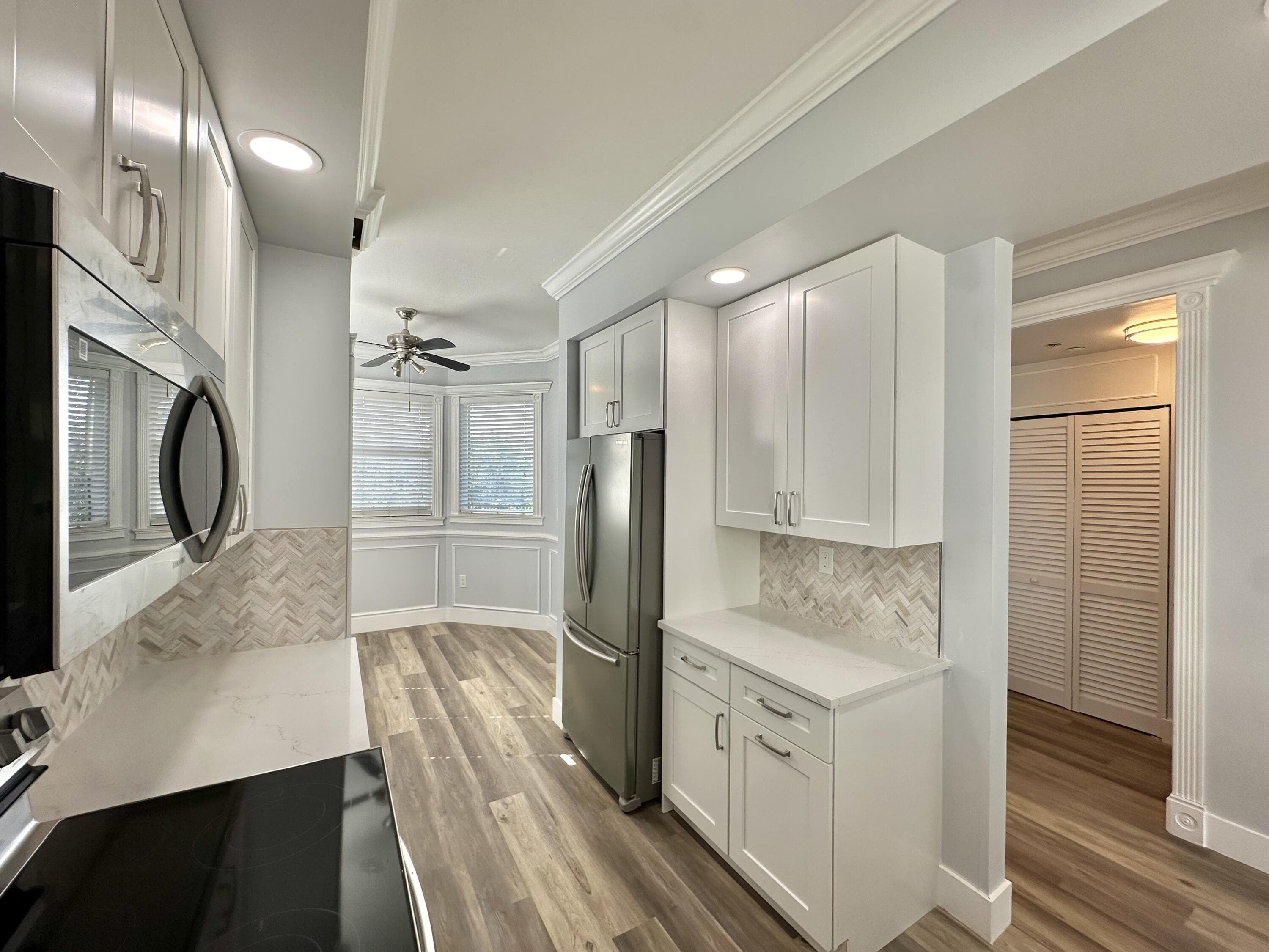 27 Royal Palm Way 406, Boca Raton, FL 33432 — photo 10 of 45