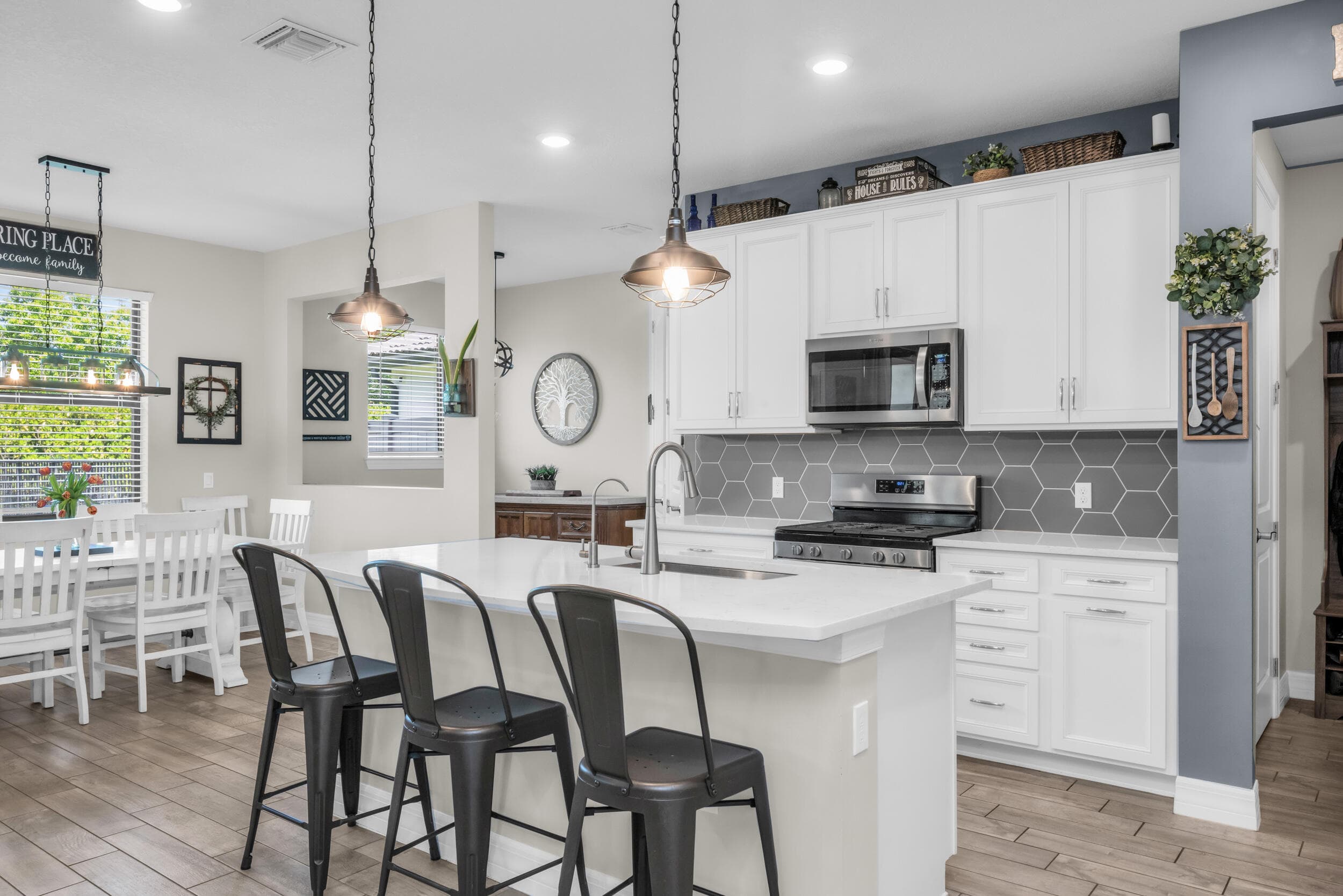 4819 Chantilly Road, Lake Worth, FL 33467 — photo 8 of 49