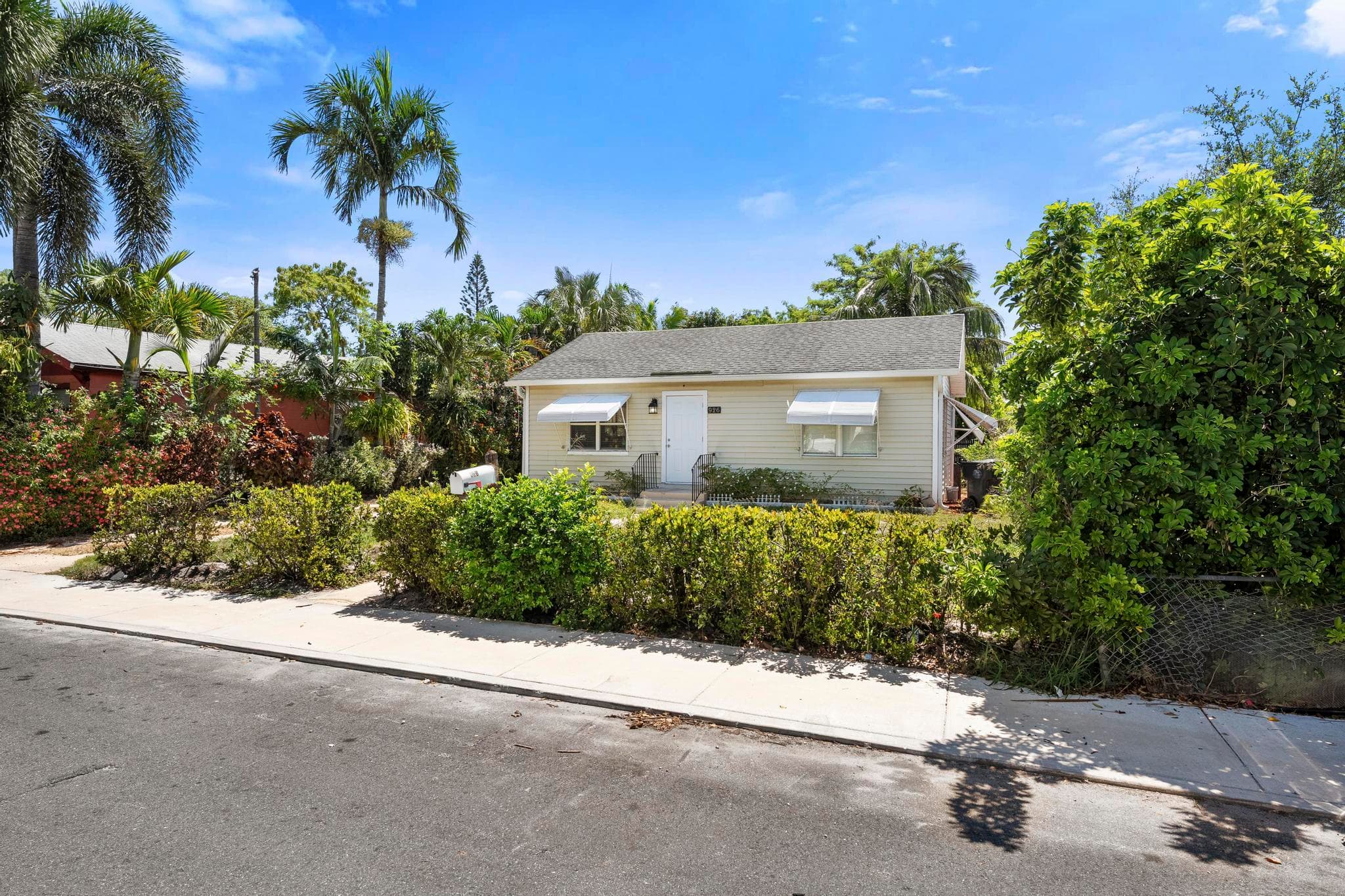 926 S L Street, Lake Worth Beach, FL 33460 — photo 3 of 34