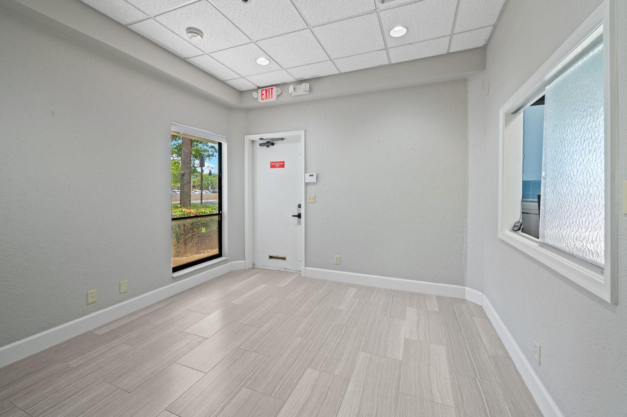1501 Presidential Way 9, West Palm Beach, FL 33401 — photo 4 of 17