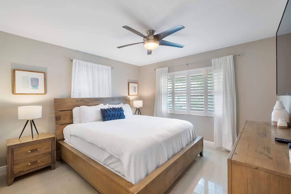 1039 N Victoria Park Road 1-3, Fort Lauderdale, FL 33304 — photo 3 of 18