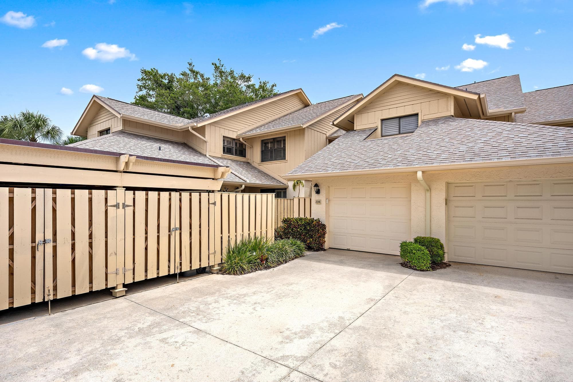 17165 Waterbend Drive 206, Jupiter, FL 33477 — photo 1 of 25
