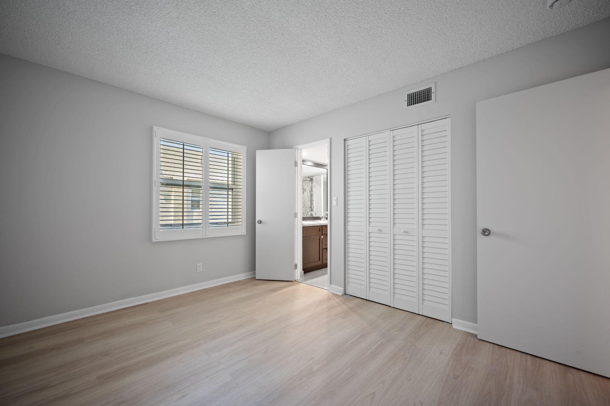 900 NE 18th Avenue 1407, Fort Lauderdale, FL 33304 — photo 19 of 53