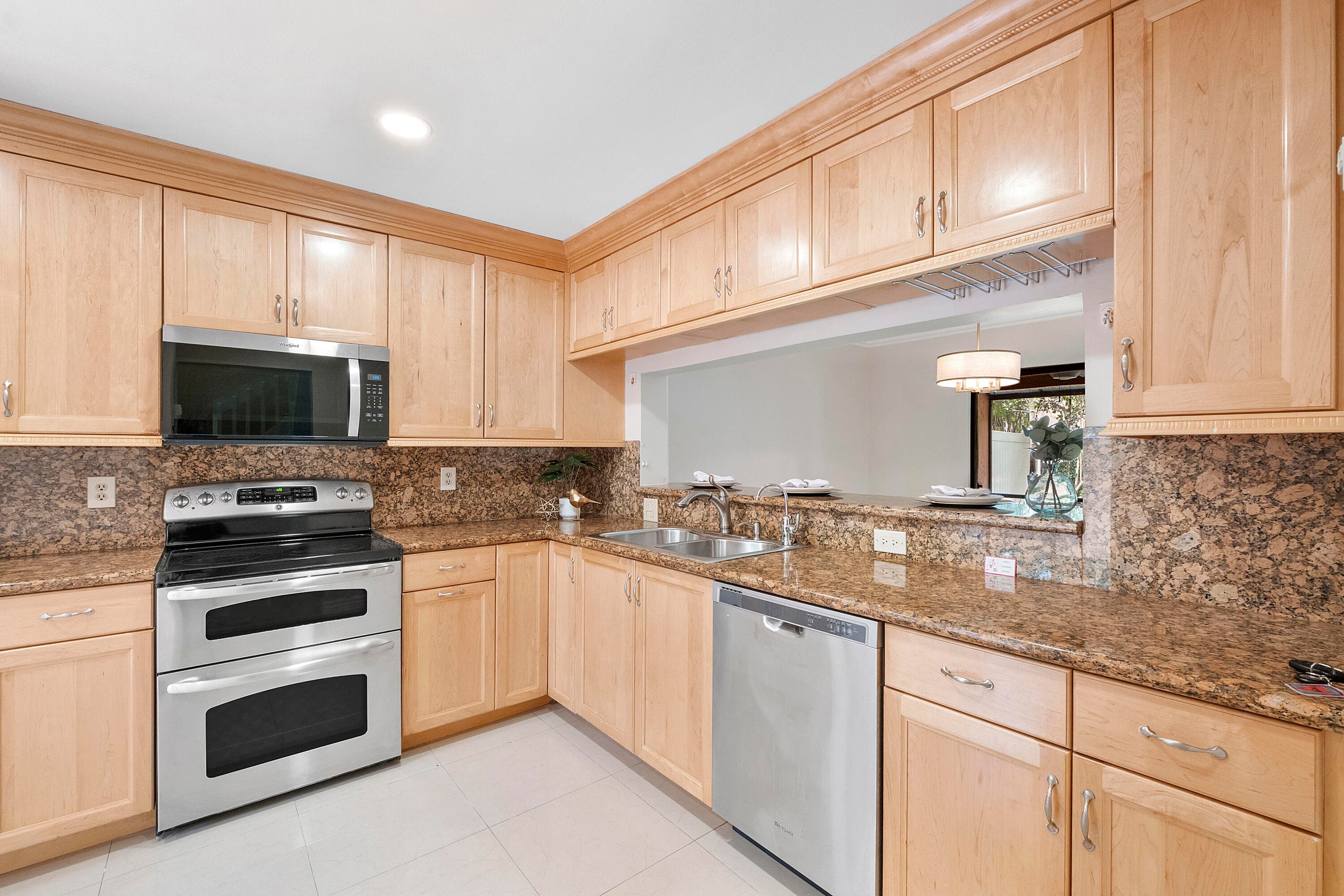 2047 NW 45th Avenue 2047, Coconut Creek, FL 33066 — photo 11 of 33