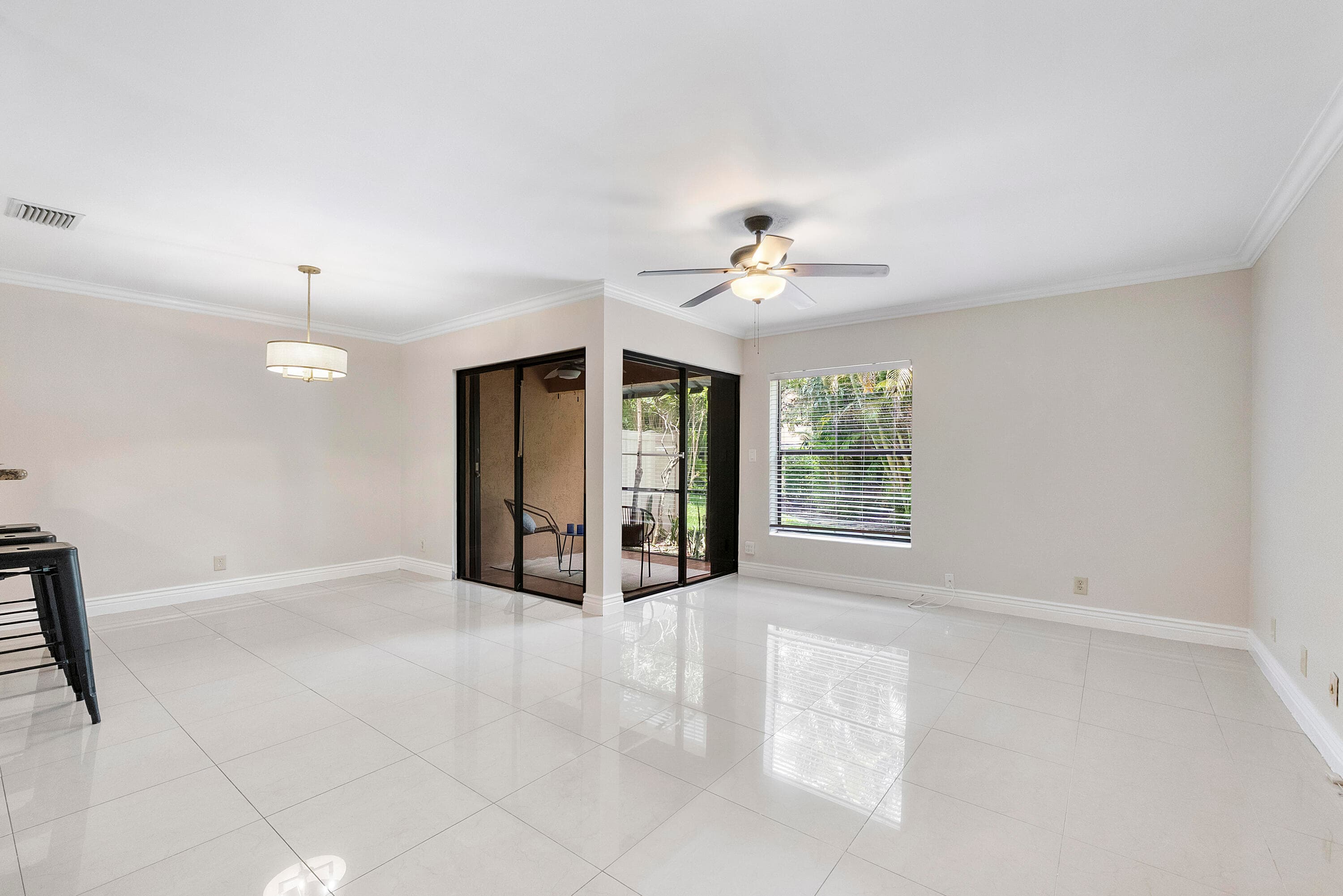 2047 NW 45th Avenue 2047, Coconut Creek, FL 33066 — photo 17 of 33