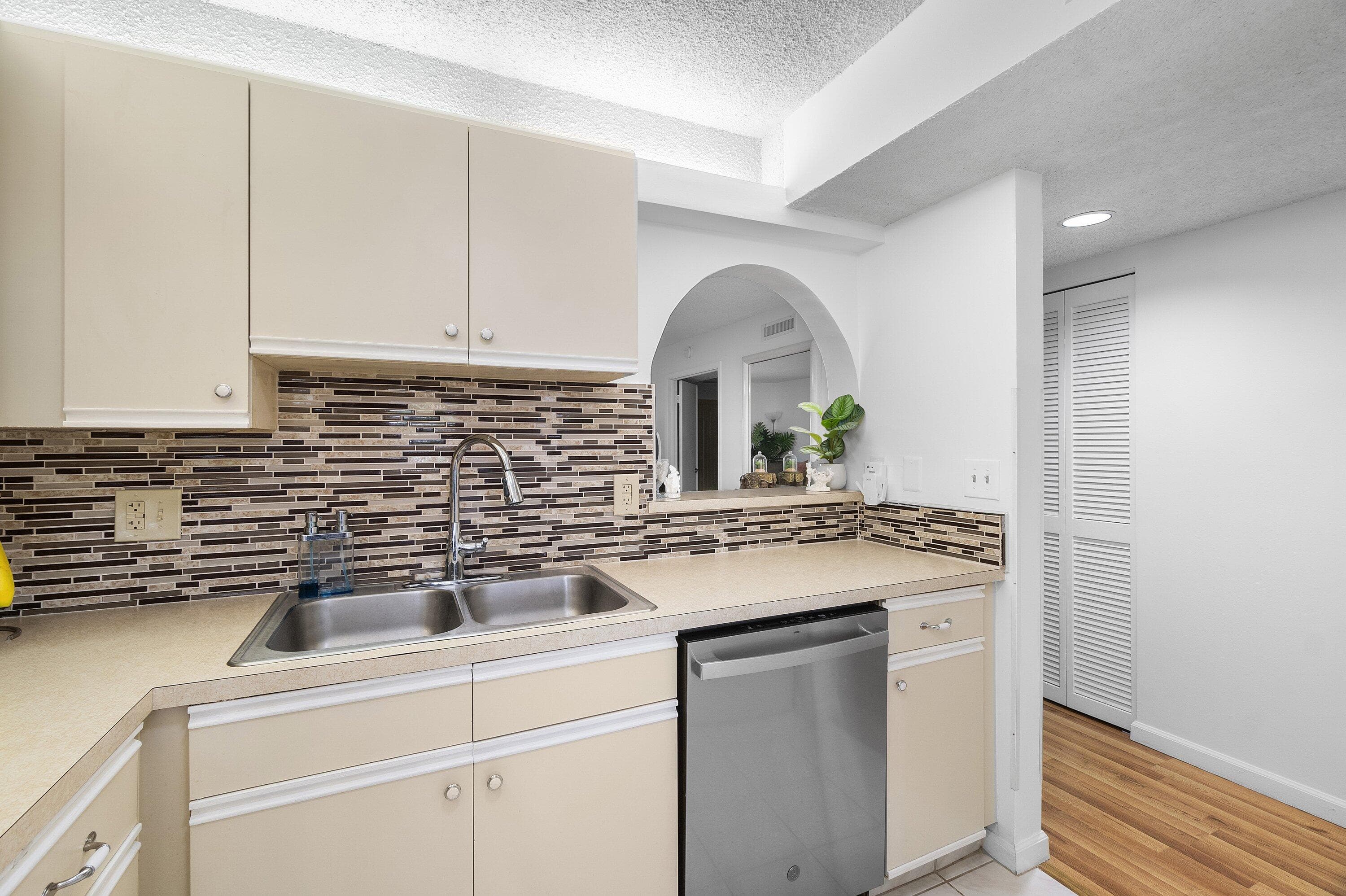 10110 Cedar Point Boulevard 305, Boynton Beach, FL 33437 — photo 15 of 65