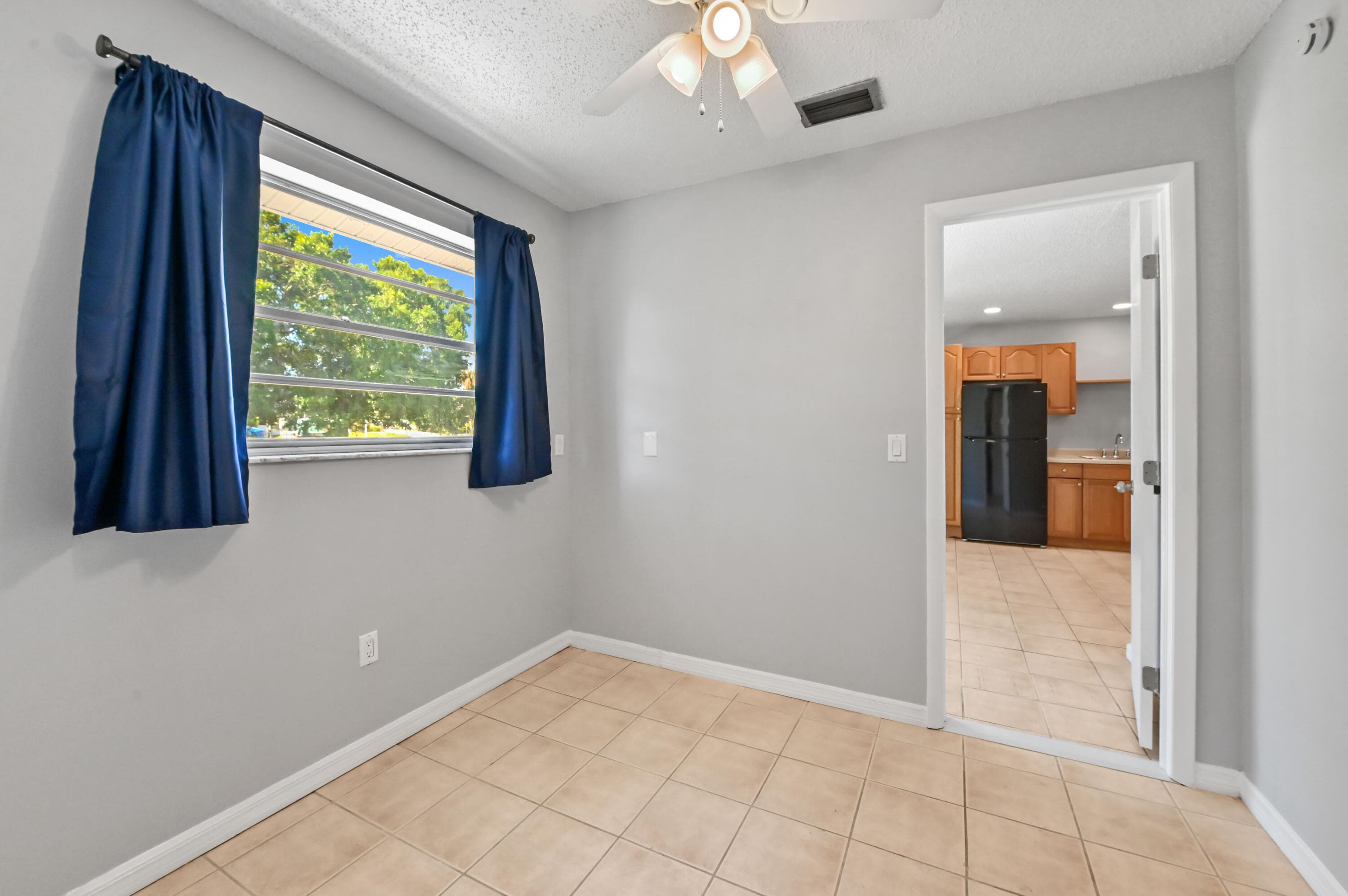 4550 SE Salvatori Road, Stuart, FL 34997 — photo 11 of 22