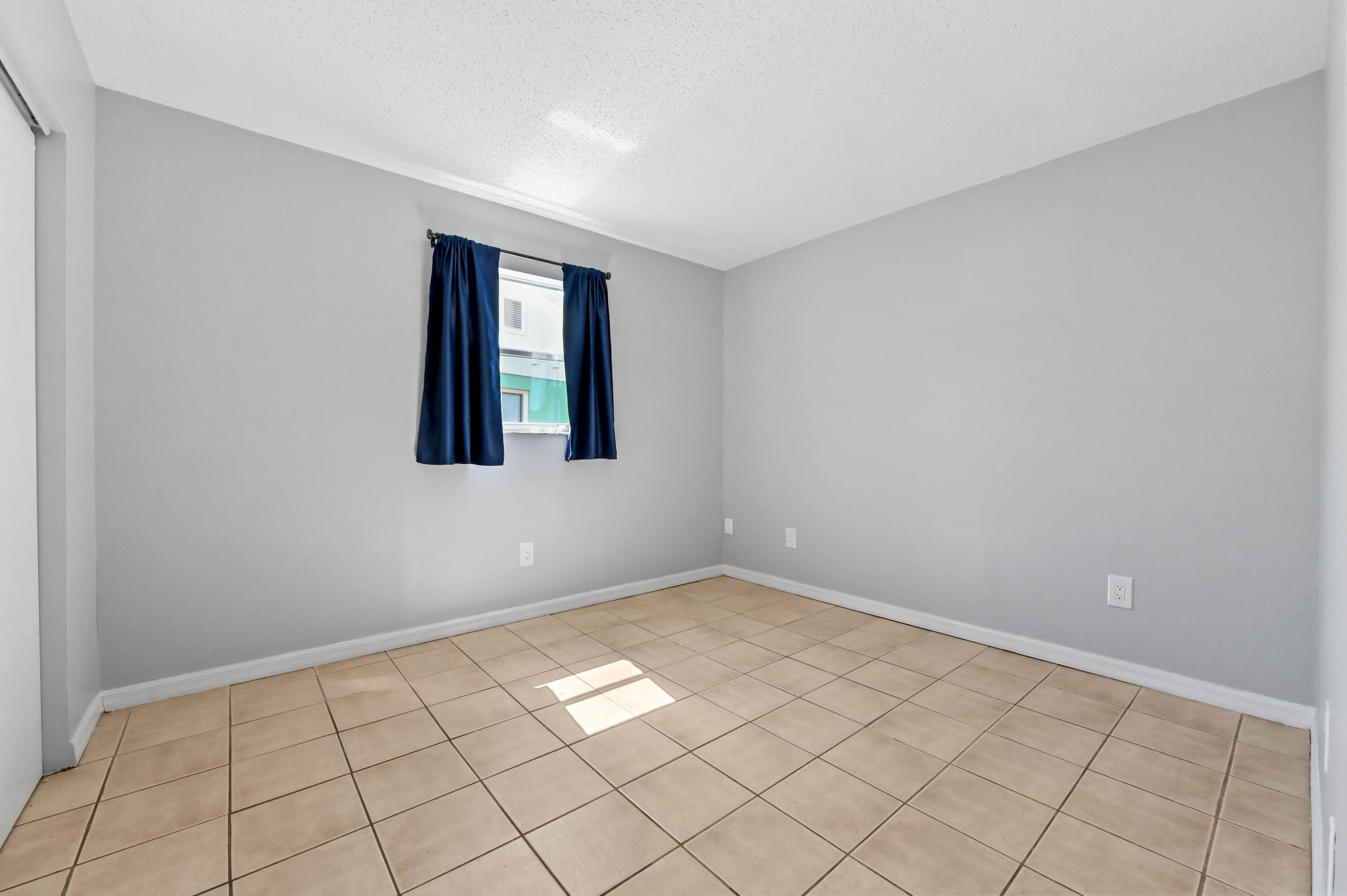 4550 SE Salvatori Road, Stuart, FL 34997 — photo 16 of 22