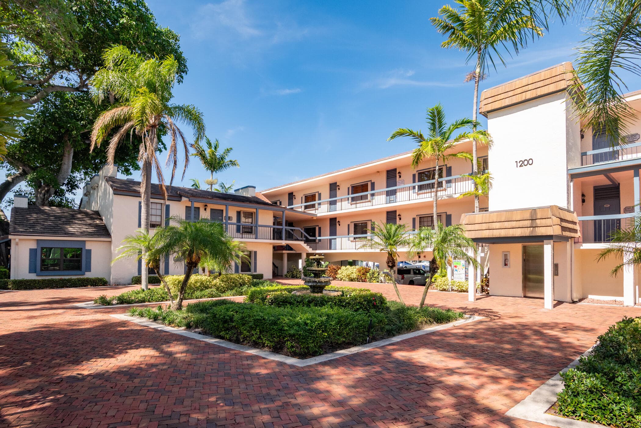 1200 S Federal Highway 203, Boynton Beach, FL 33435 — photo 2 of 17