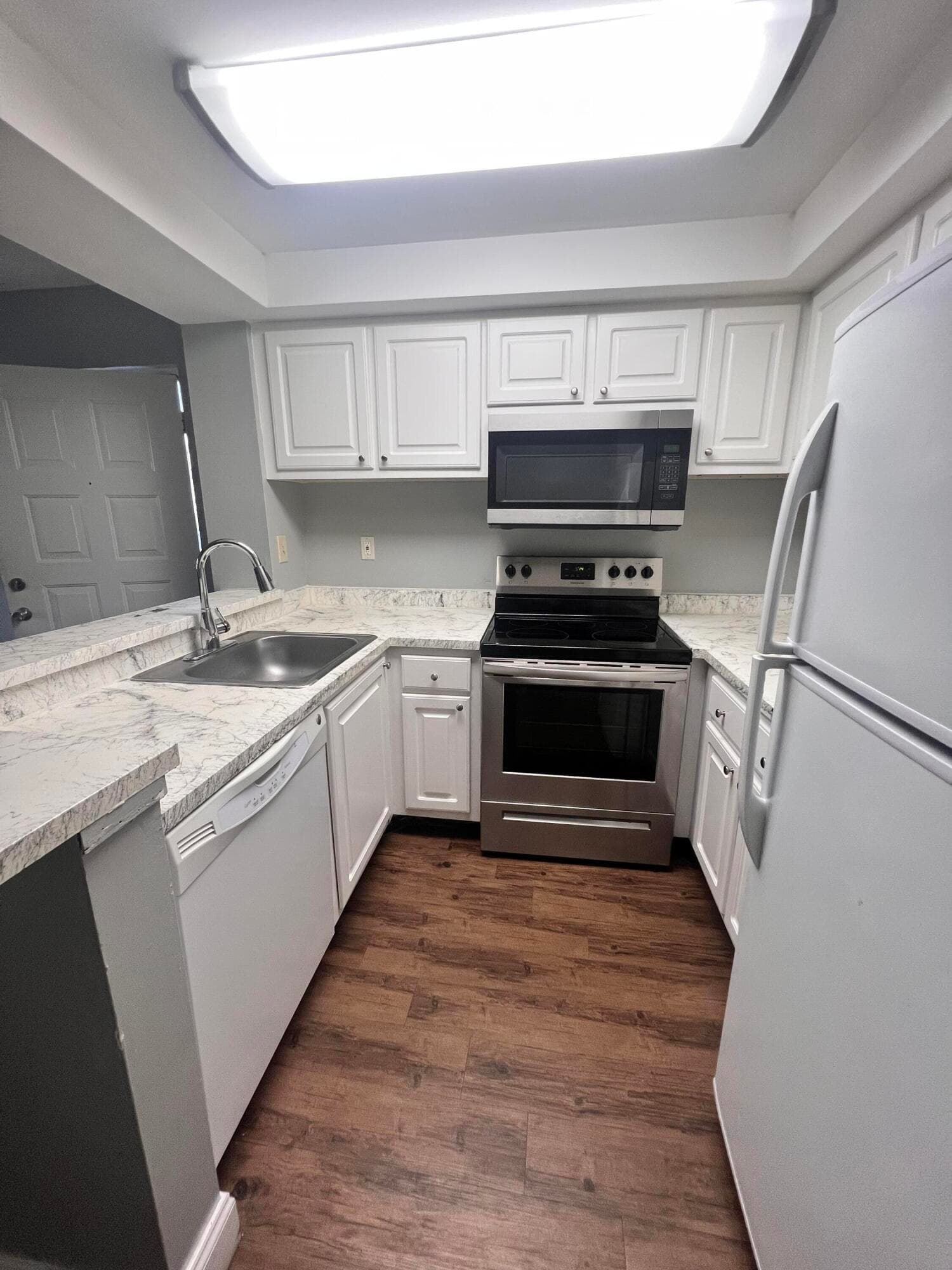718 Executive Center Drive 111, West Palm Beach, FL 33401 — photo 4 of 20