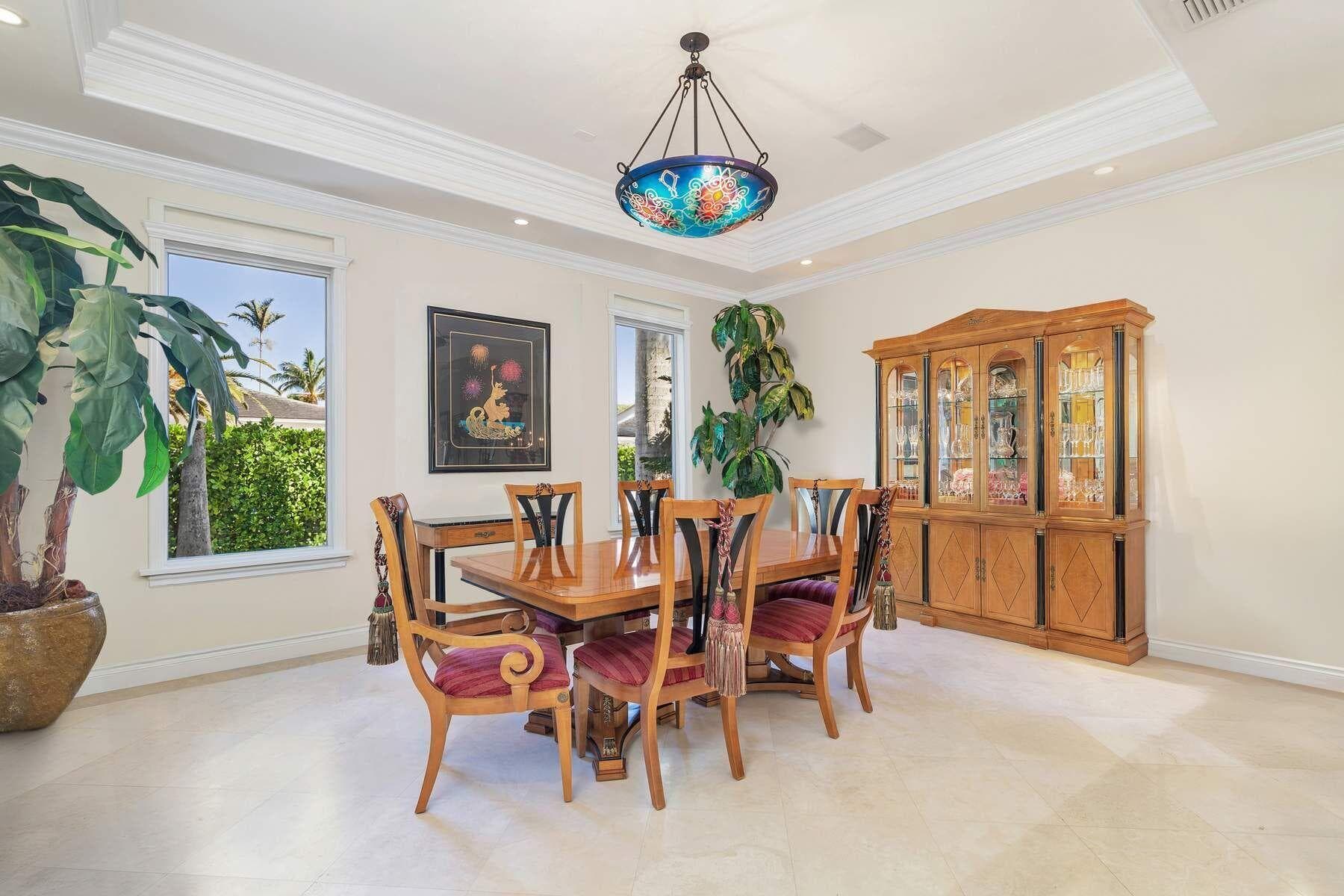 286 Jamaica Lane, Palm Beach, FL 33480 — photo 9 of 17