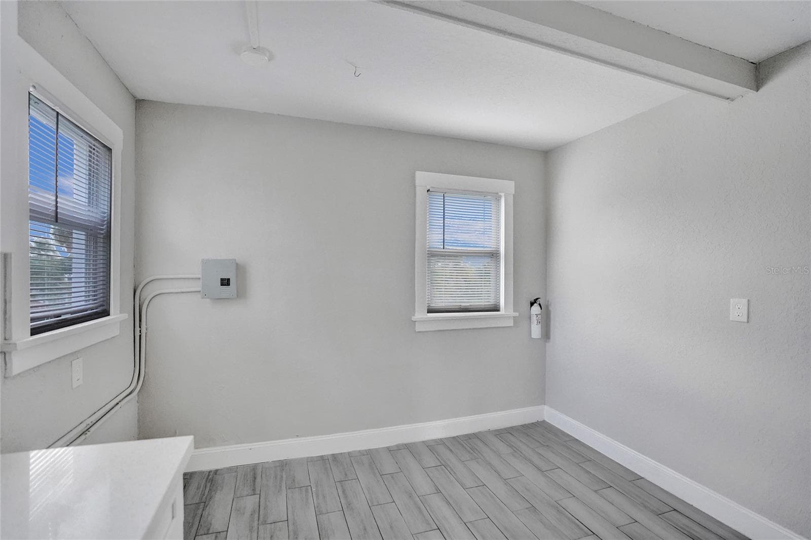 924 Mcintosh Street, West Palm Beach, FL 33405 — photo 10 of 55