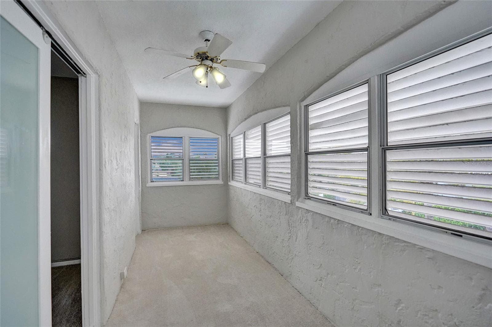 924 Mcintosh Street, West Palm Beach, FL 33405 — photo 11 of 55