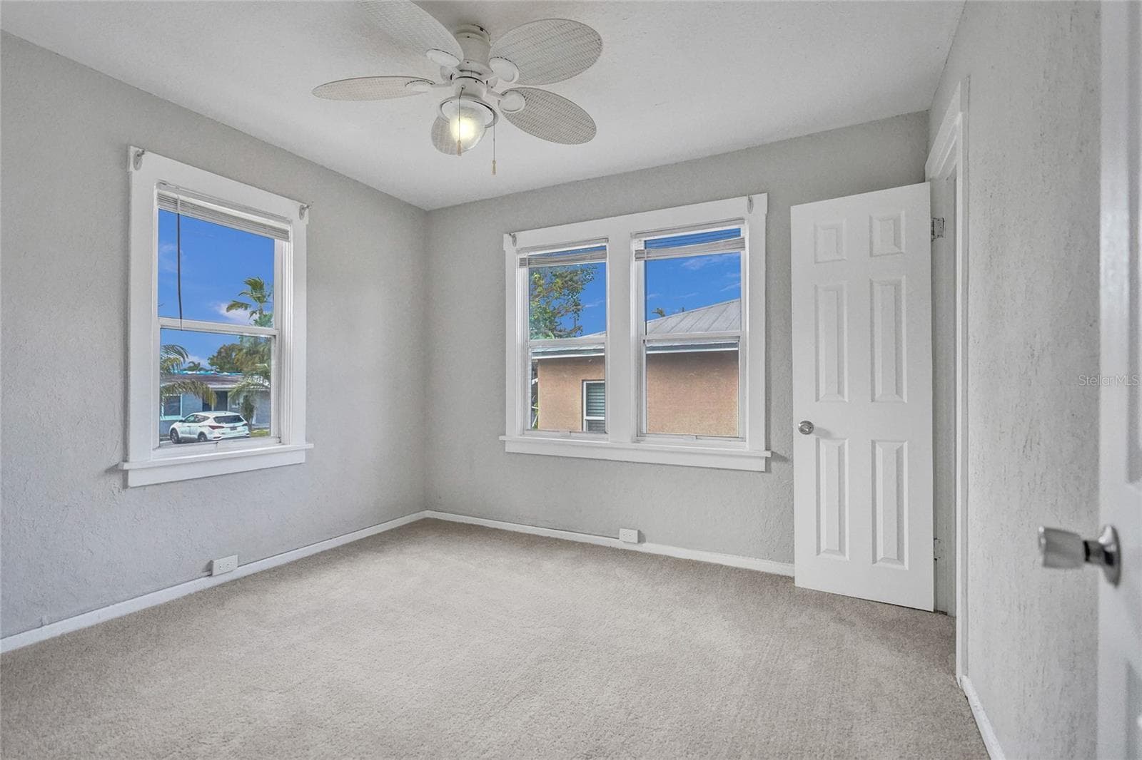 924 Mcintosh Street, West Palm Beach, FL 33405 — photo 27 of 55