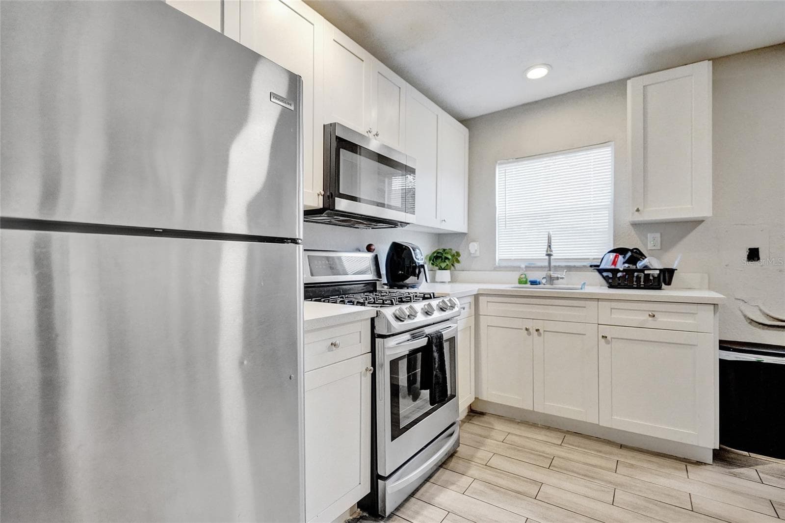 924 Mcintosh Street, West Palm Beach, FL 33405 — photo 48 of 55
