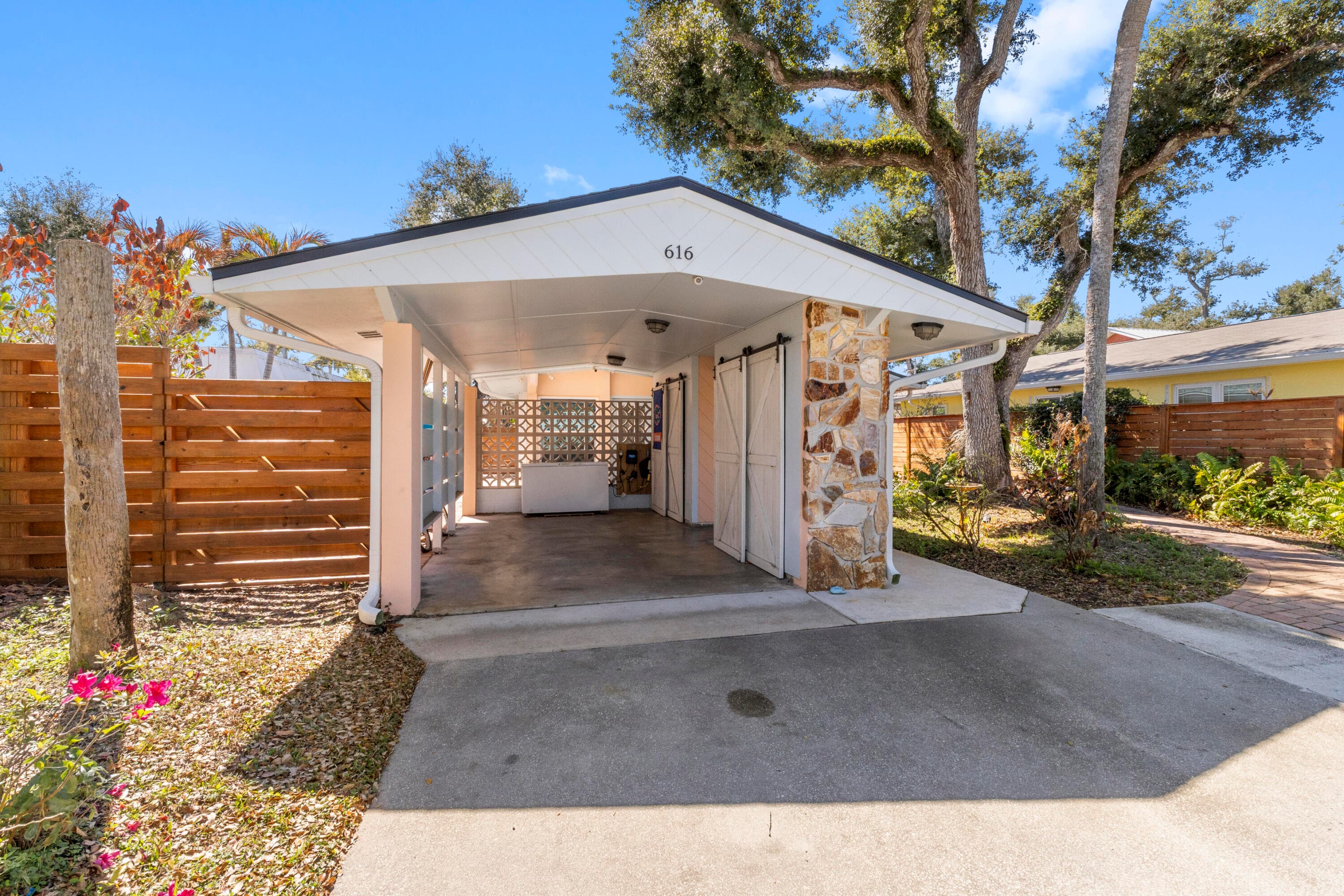 616 Dahlia Lane, Vero Beach, FL 32963 — photo 21 of 36