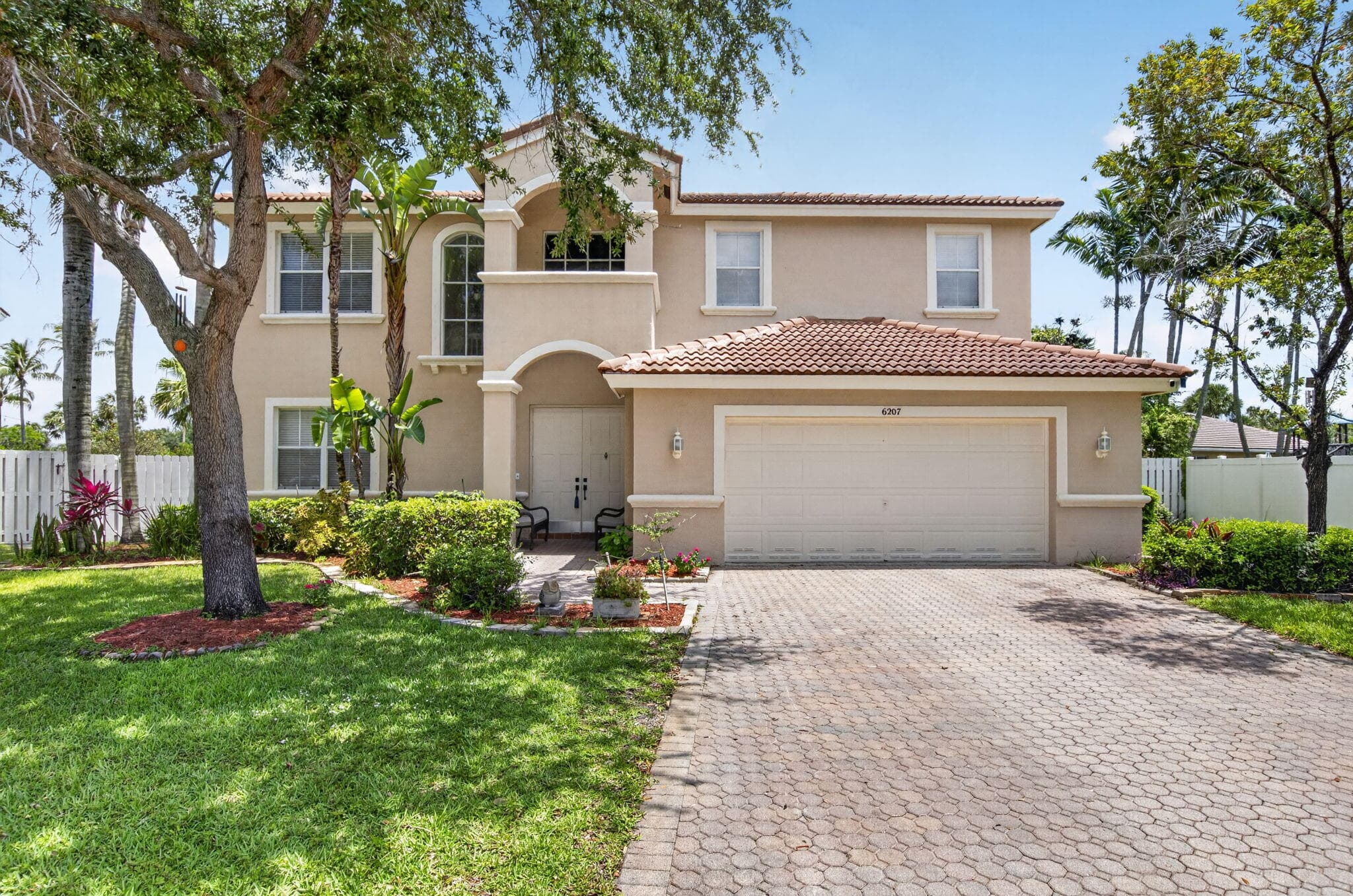6207 Shadow Tree Lane, Lake Worth, FL 33463 — photo 1 of 97