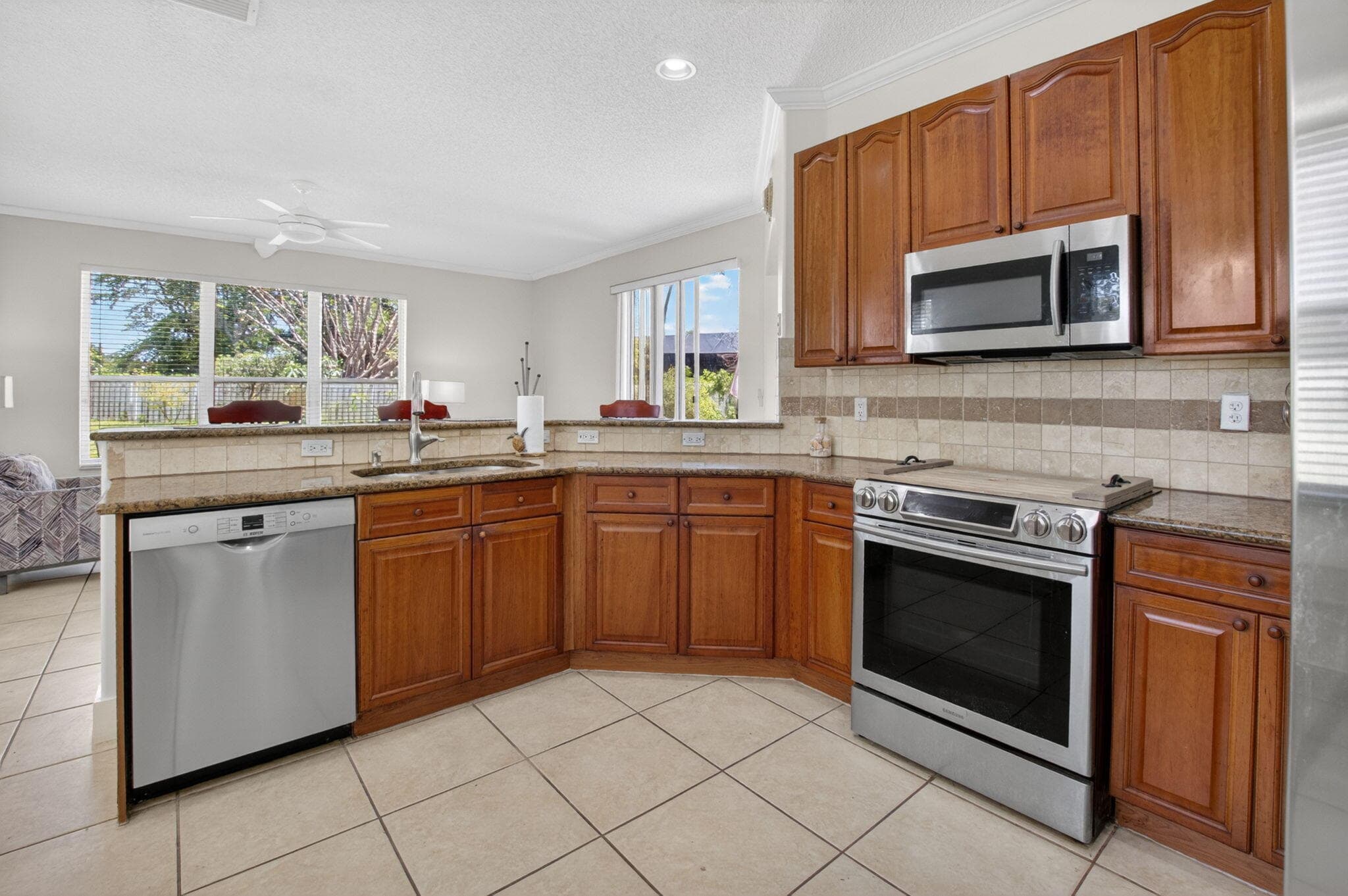 6207 Shadow Tree Lane, Lake Worth, FL 33463 — photo 15 of 97