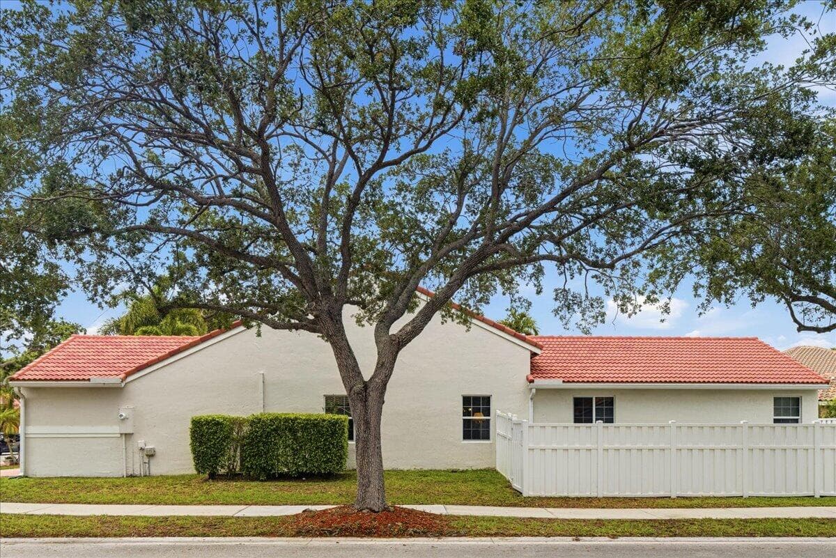 830 Heritage Drive, Weston, FL 33326 — photo 43 of 49