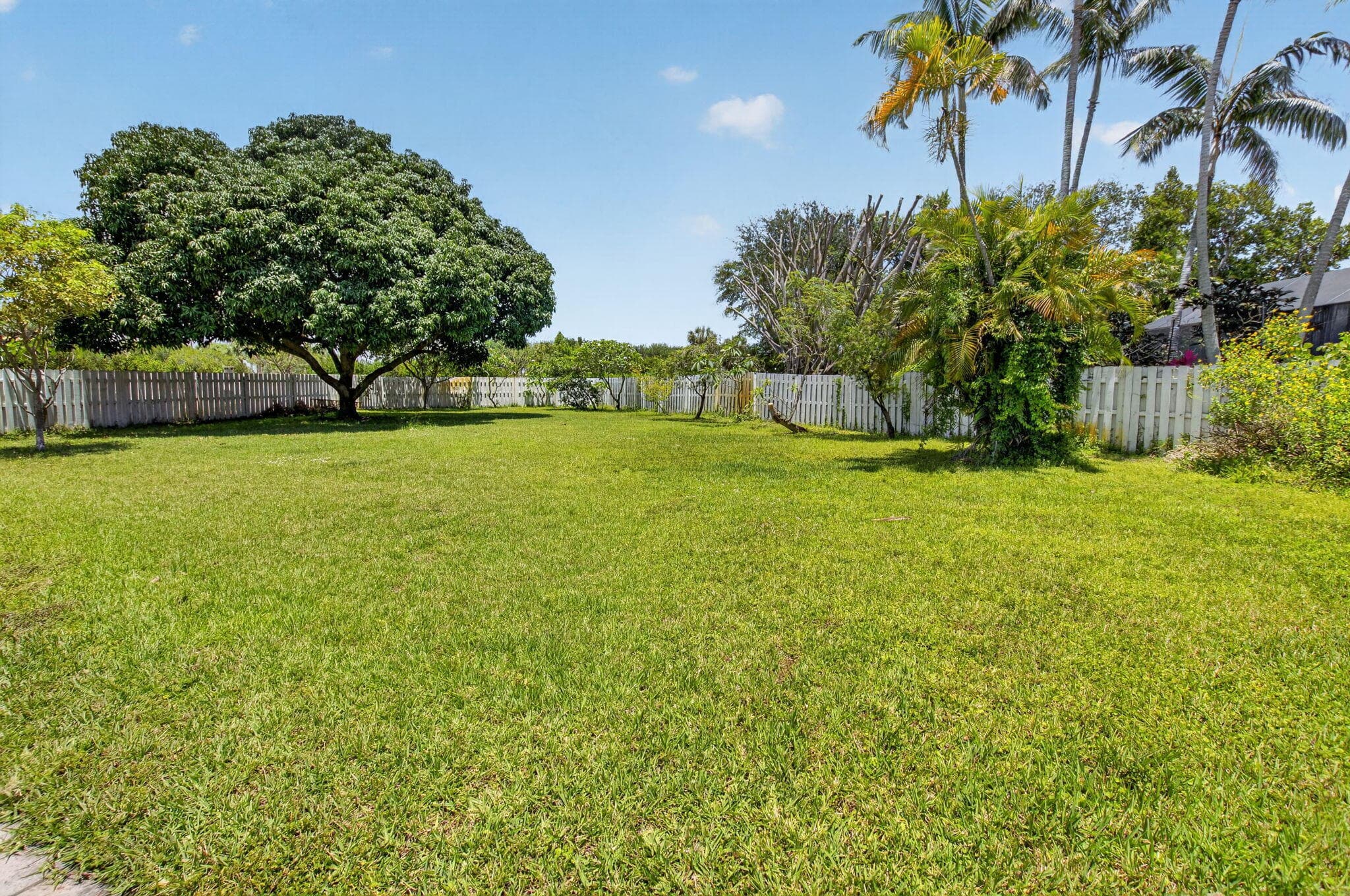 6207 Shadow Tree Lane, Lake Worth, FL 33463 — photo 49 of 97