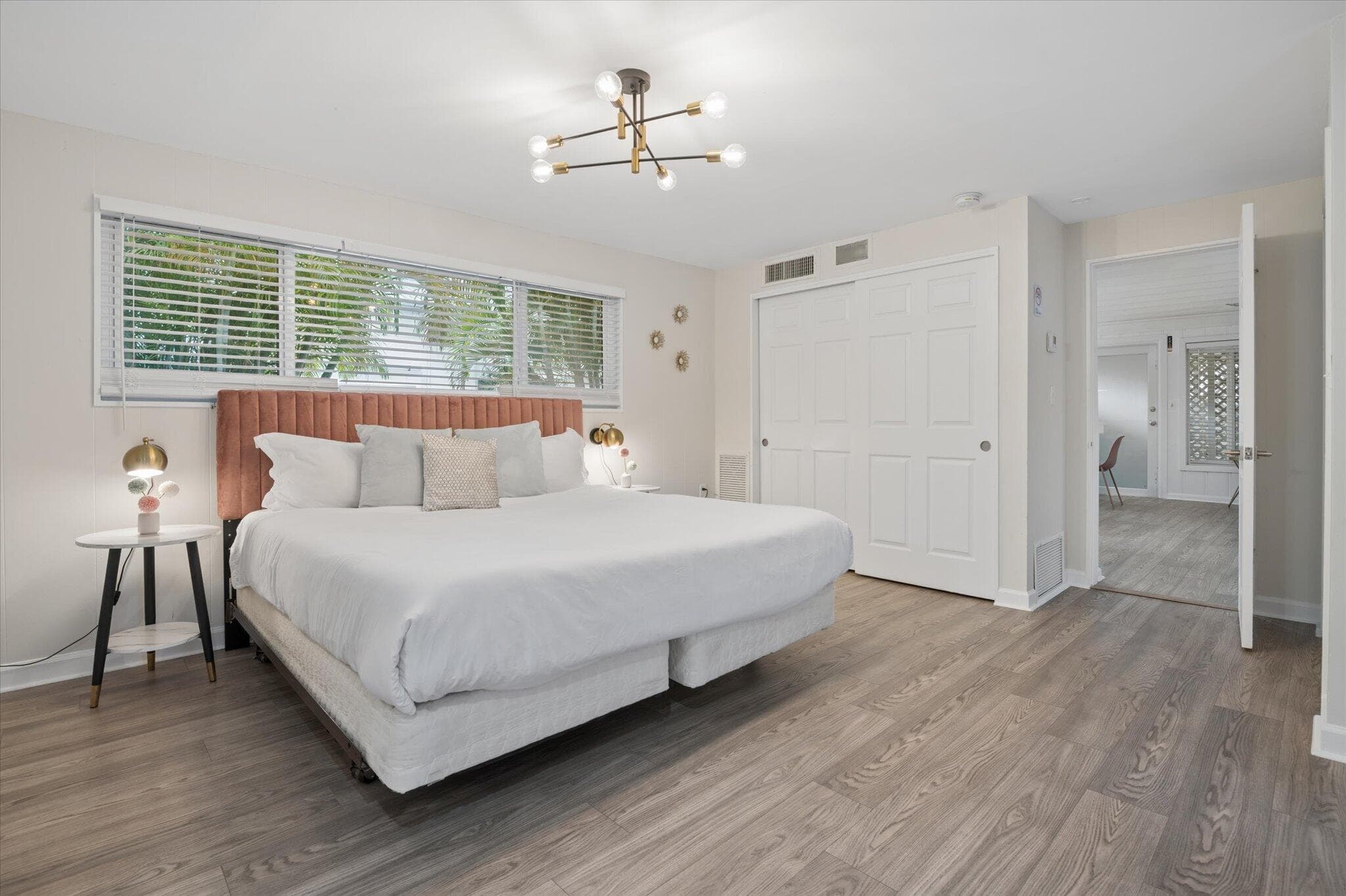 1123 NE 14th Avenue 1, Fort Lauderdale, FL 33304 — photo 9 of 13