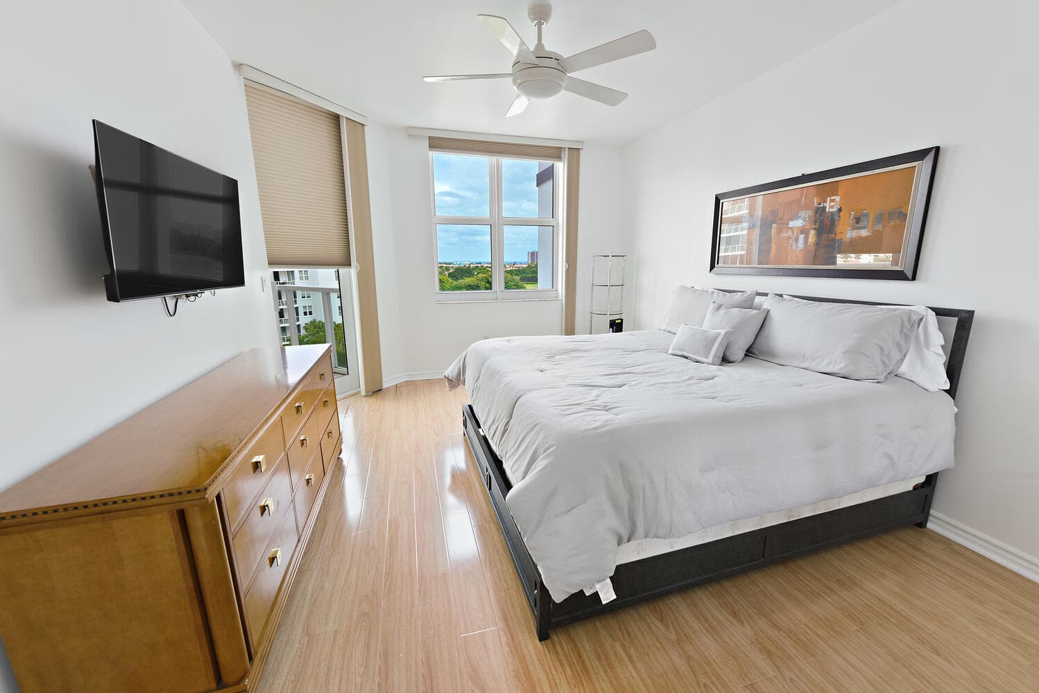 550 SE Mizner Boulevard B702, Boca Raton, FL 33432 — photo 7 of 11