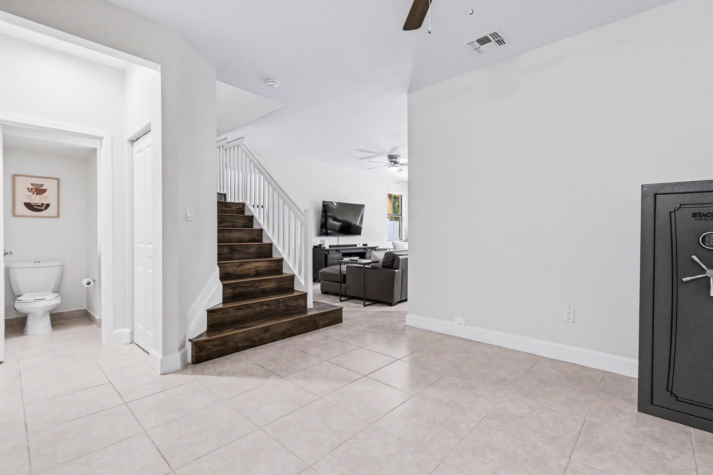 4635 NW 59th Street, Tamarac, FL 33319 — photo 5 of 33