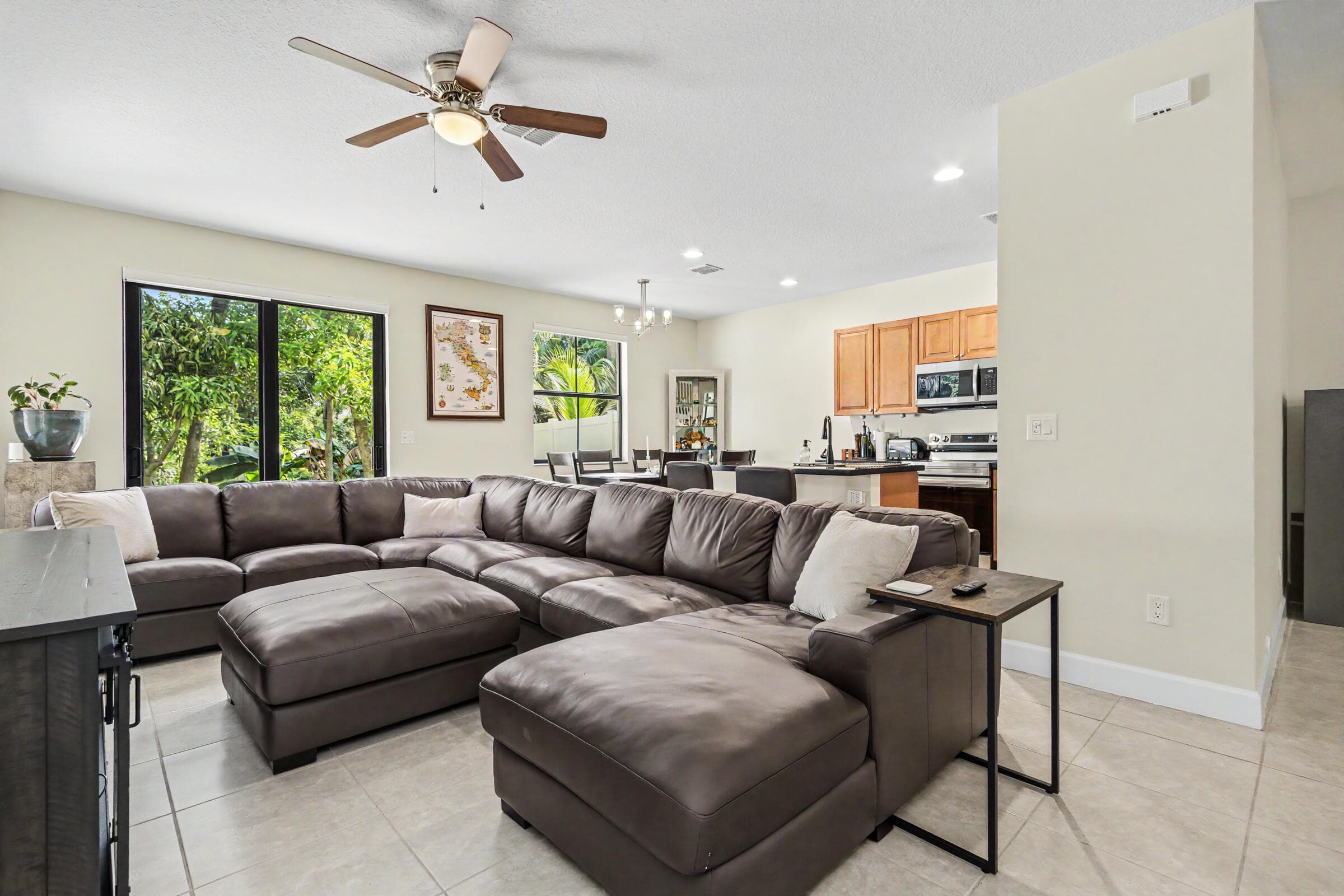 4635 NW 59th Street, Tamarac, FL 33319 — photo 10 of 33