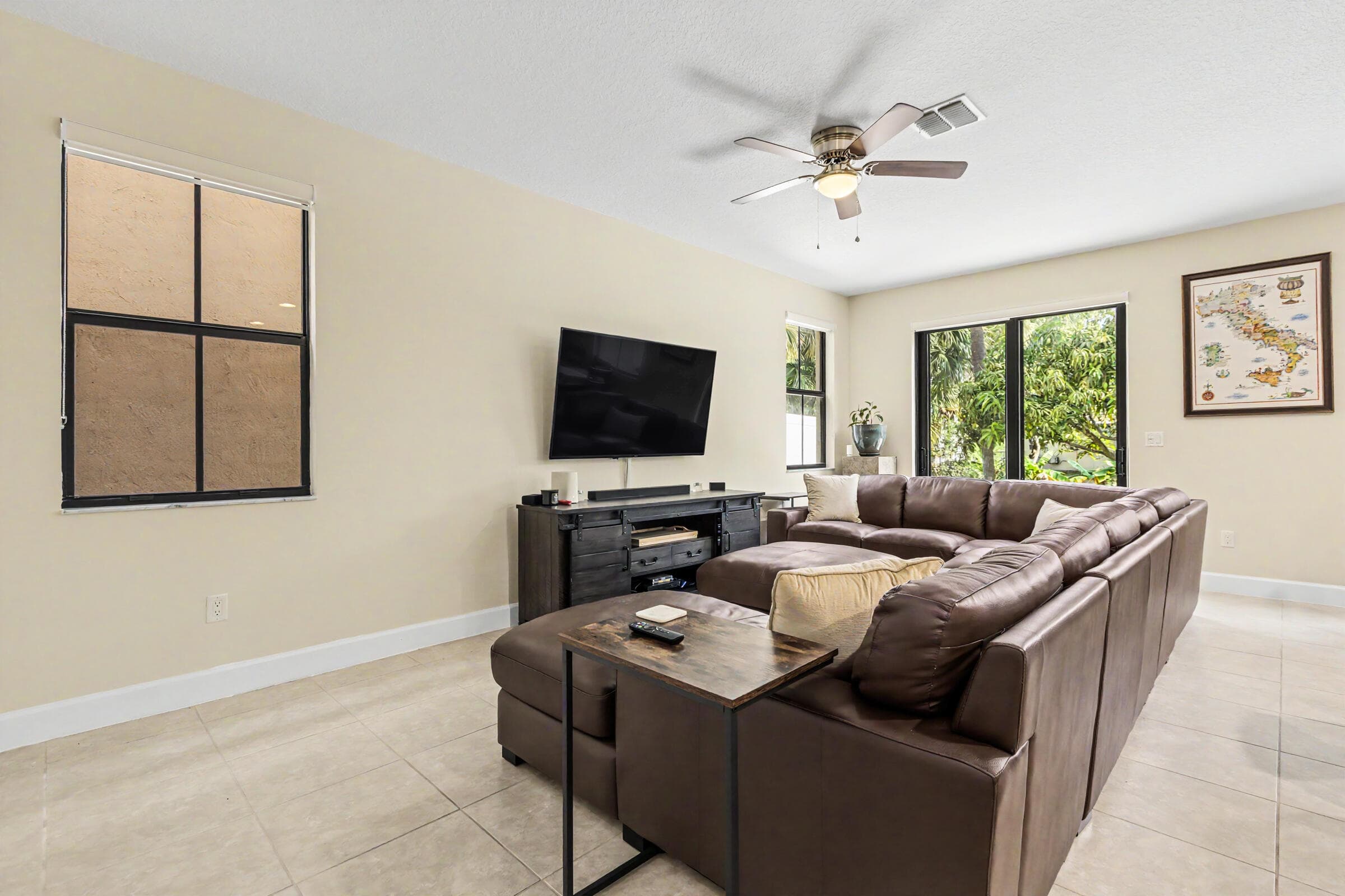 4635 NW 59th Street, Tamarac, FL 33319 — photo 11 of 33