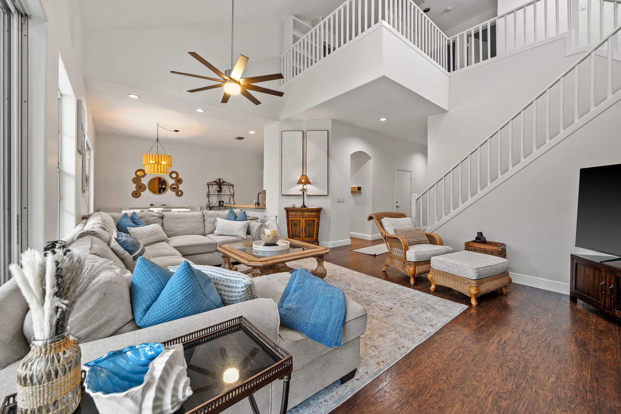 33 Monterey Pointe Drive, Palm Beach Gardens, FL 33418 — photo 10 of 35