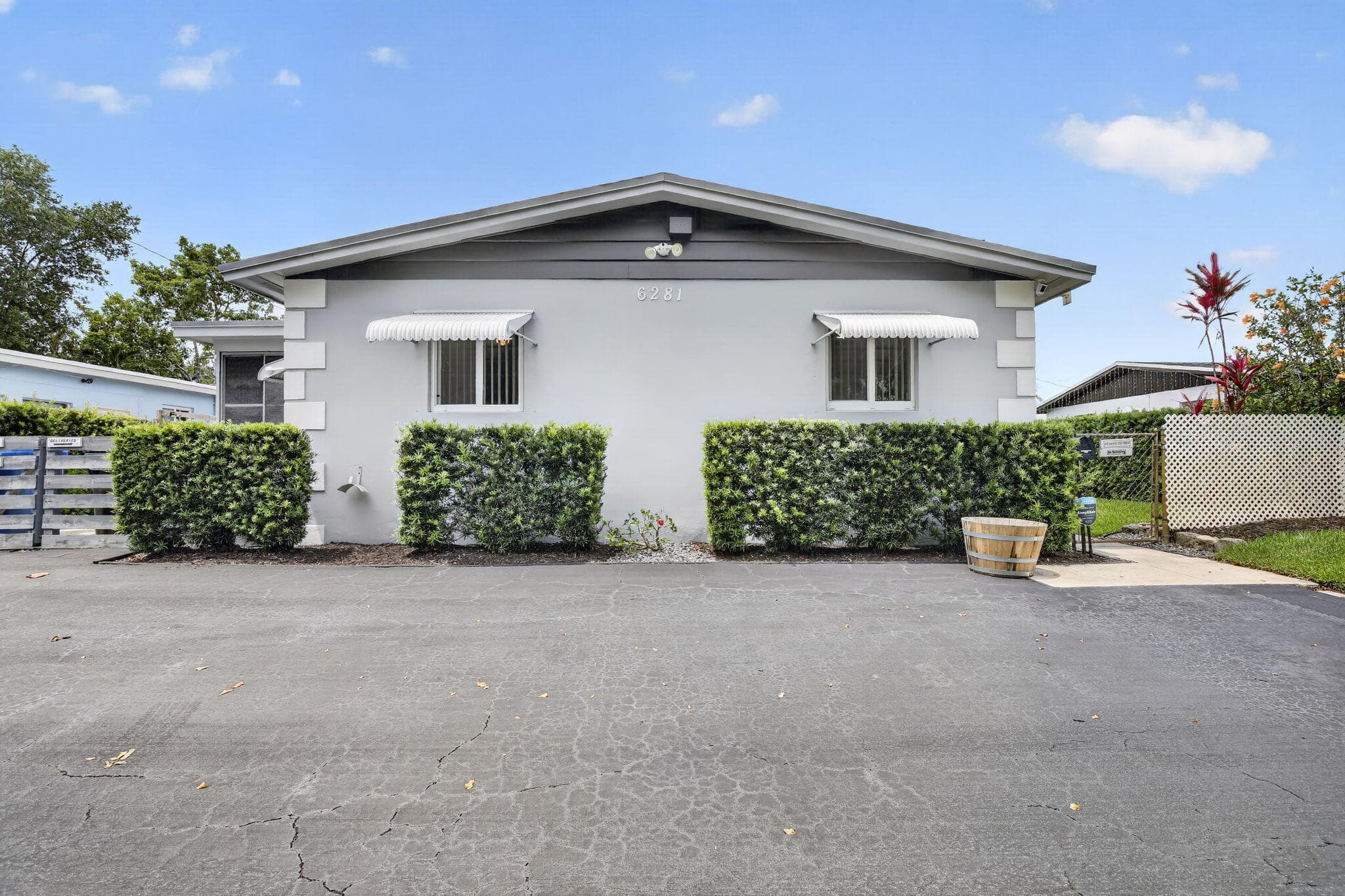 6281 Moseley Street 1-2, Hollywood, FL 33024 — photo 1 of 61