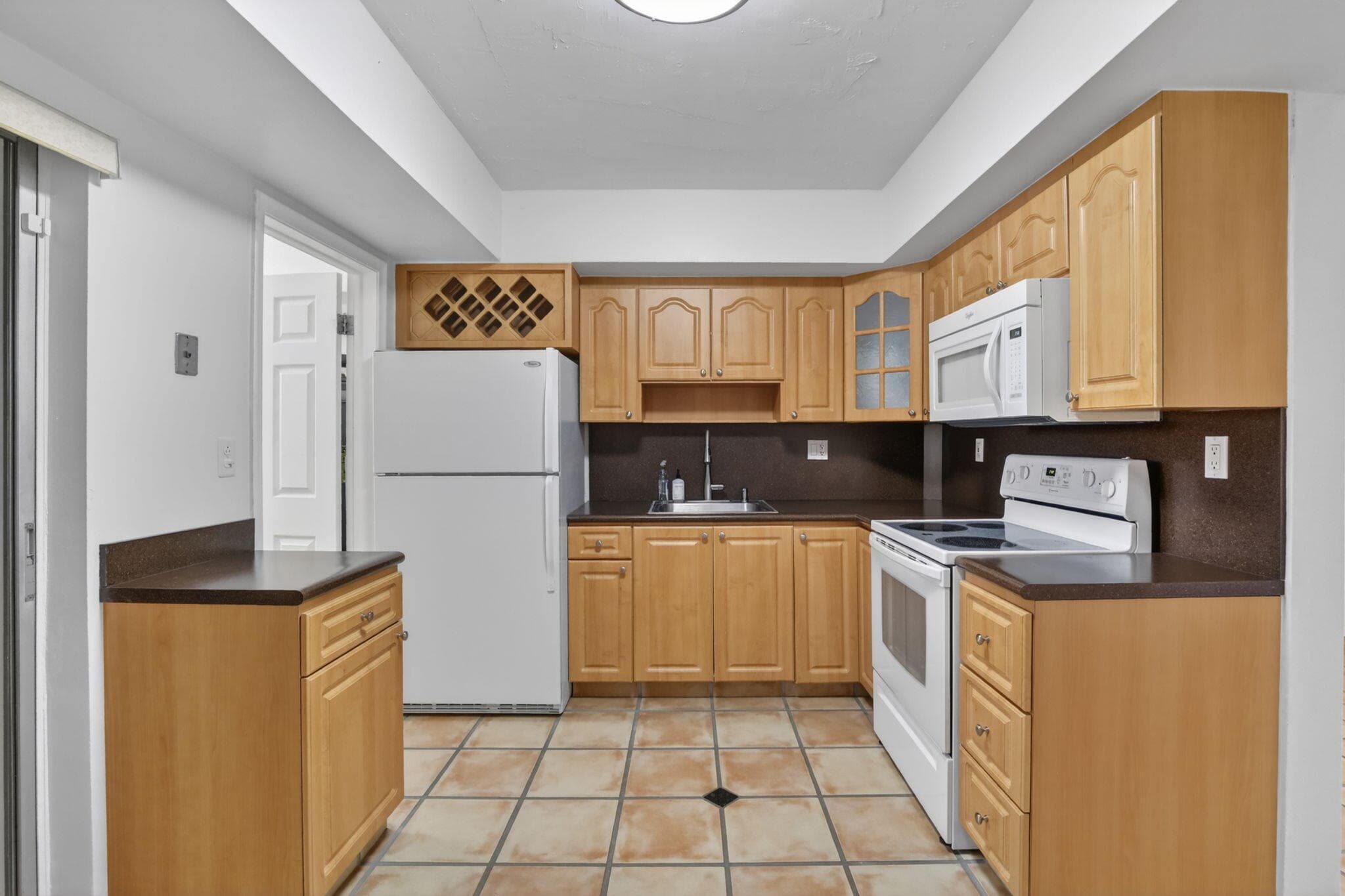6281 Moseley Street 1-2, Hollywood, FL 33024 — photo 11 of 61