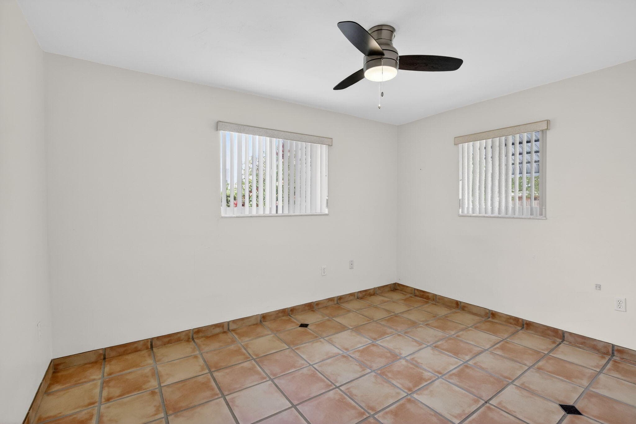6281 Moseley Street 1-2, Hollywood, FL 33024 — photo 15 of 61