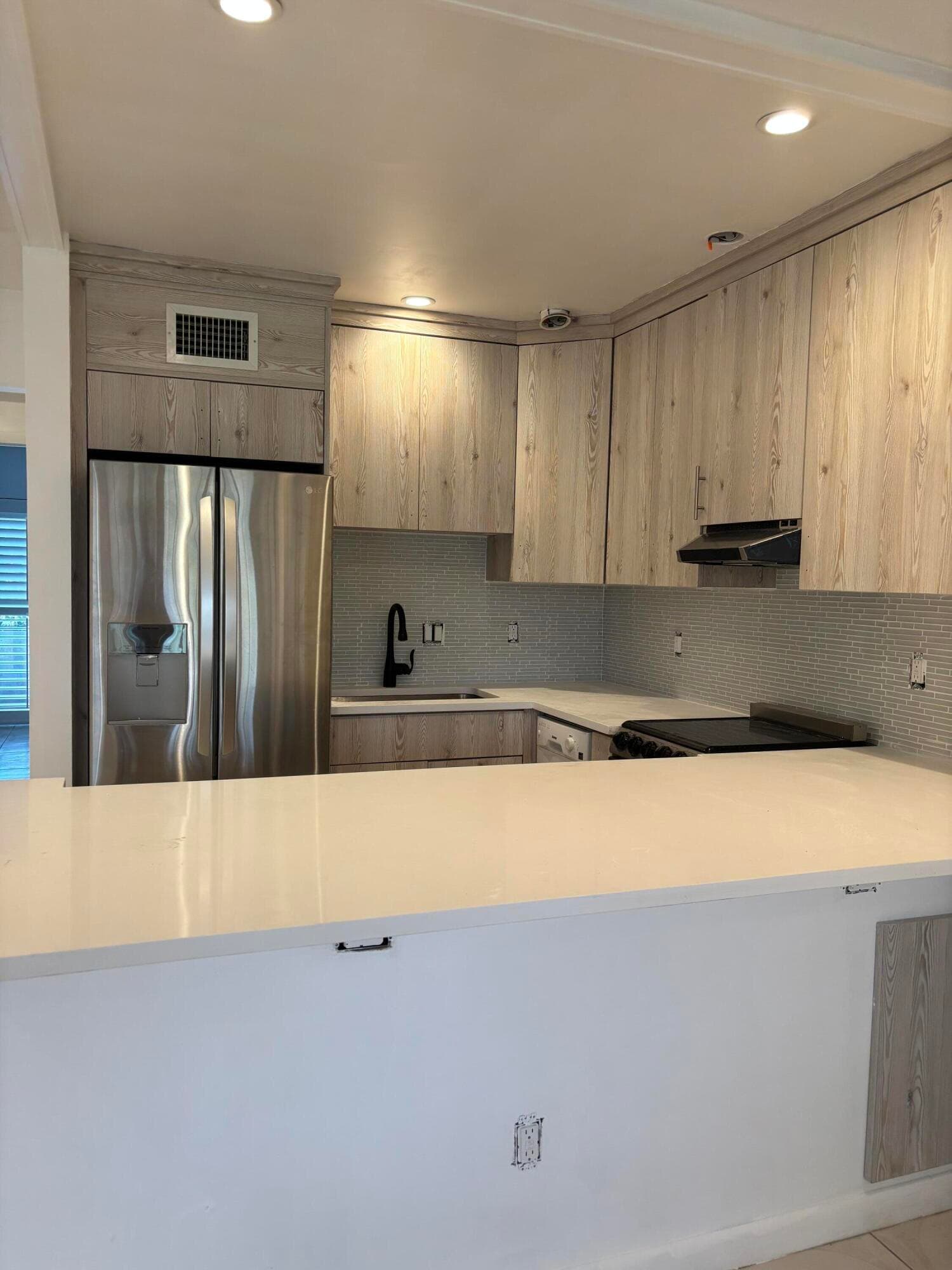 223 Coventry J, West Palm Beach, FL 33417 — photo 12 of 16