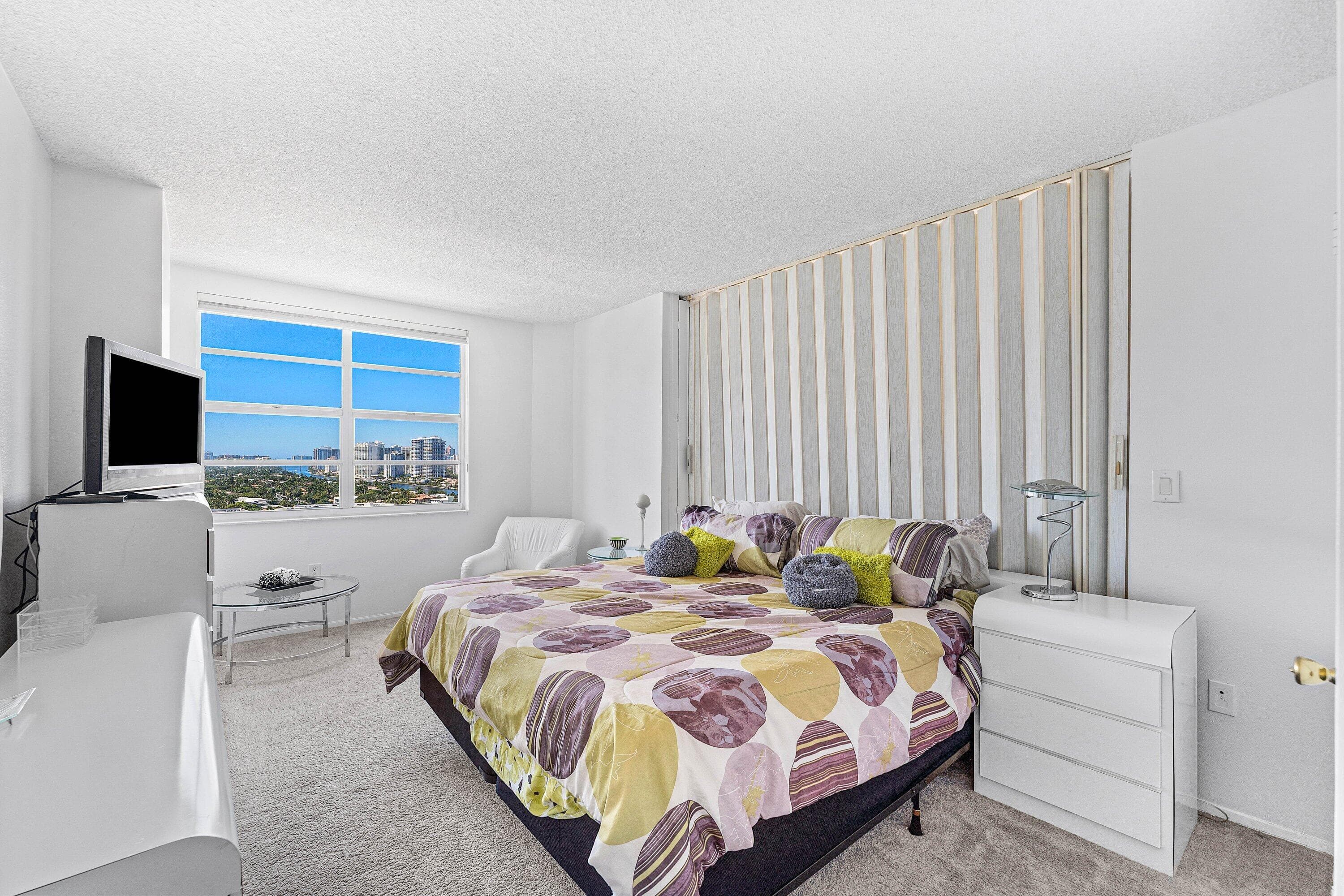 1980 S Ocean Drive 18q, Hallandale Beach, FL 33009 — photo 24 of 37