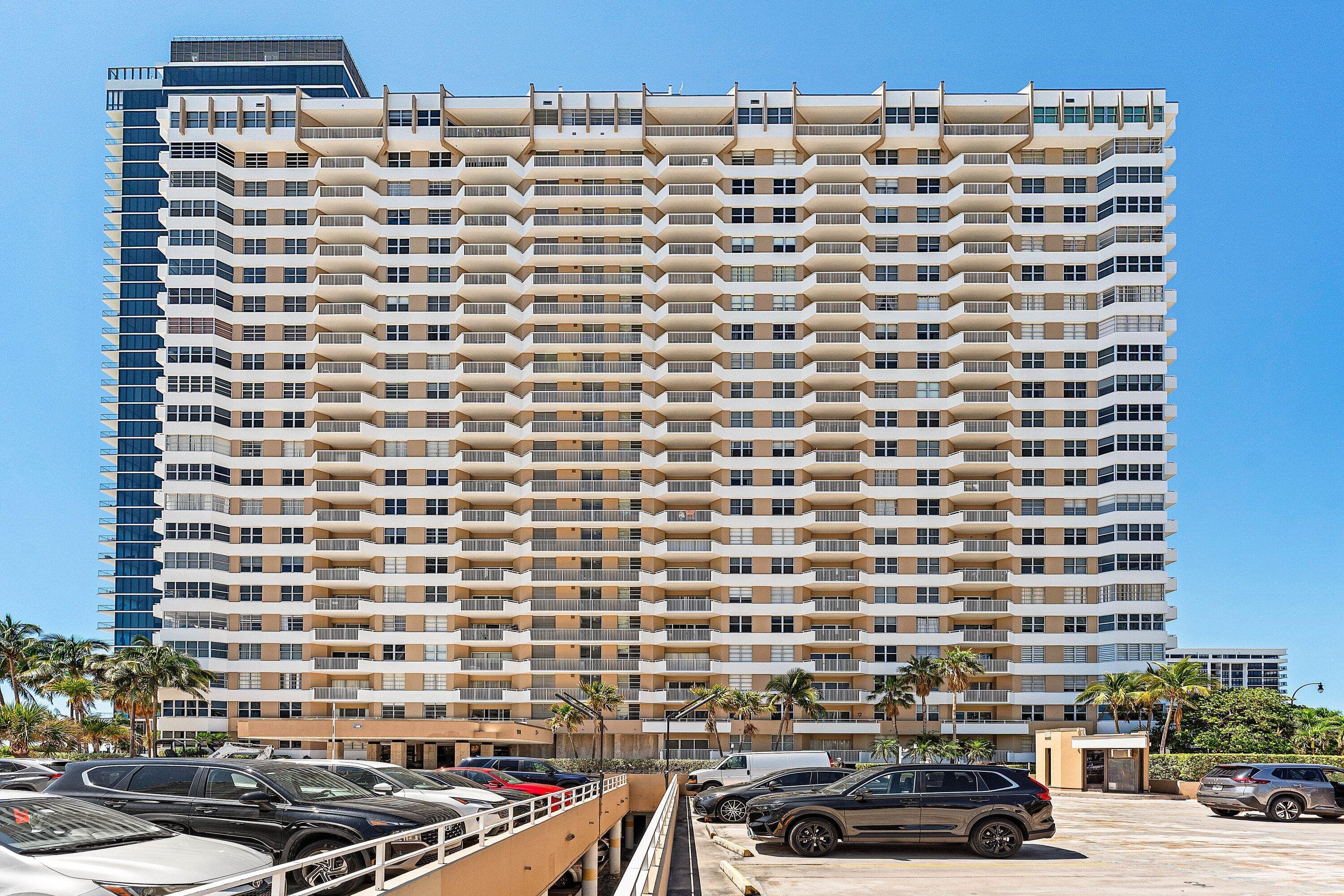 1980 S Ocean Drive 18q, Hallandale Beach, FL 33009 — photo 2 of 37