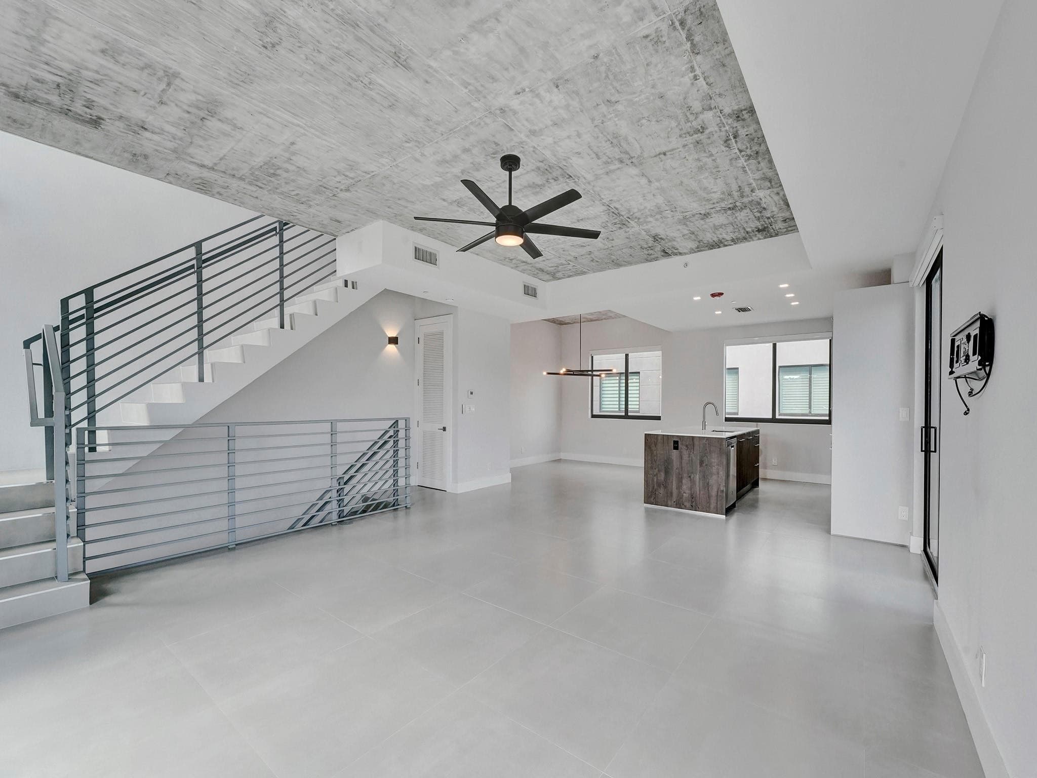 924 NE 4th Street, Fort Lauderdale, FL 33301 — photo 12 of 29