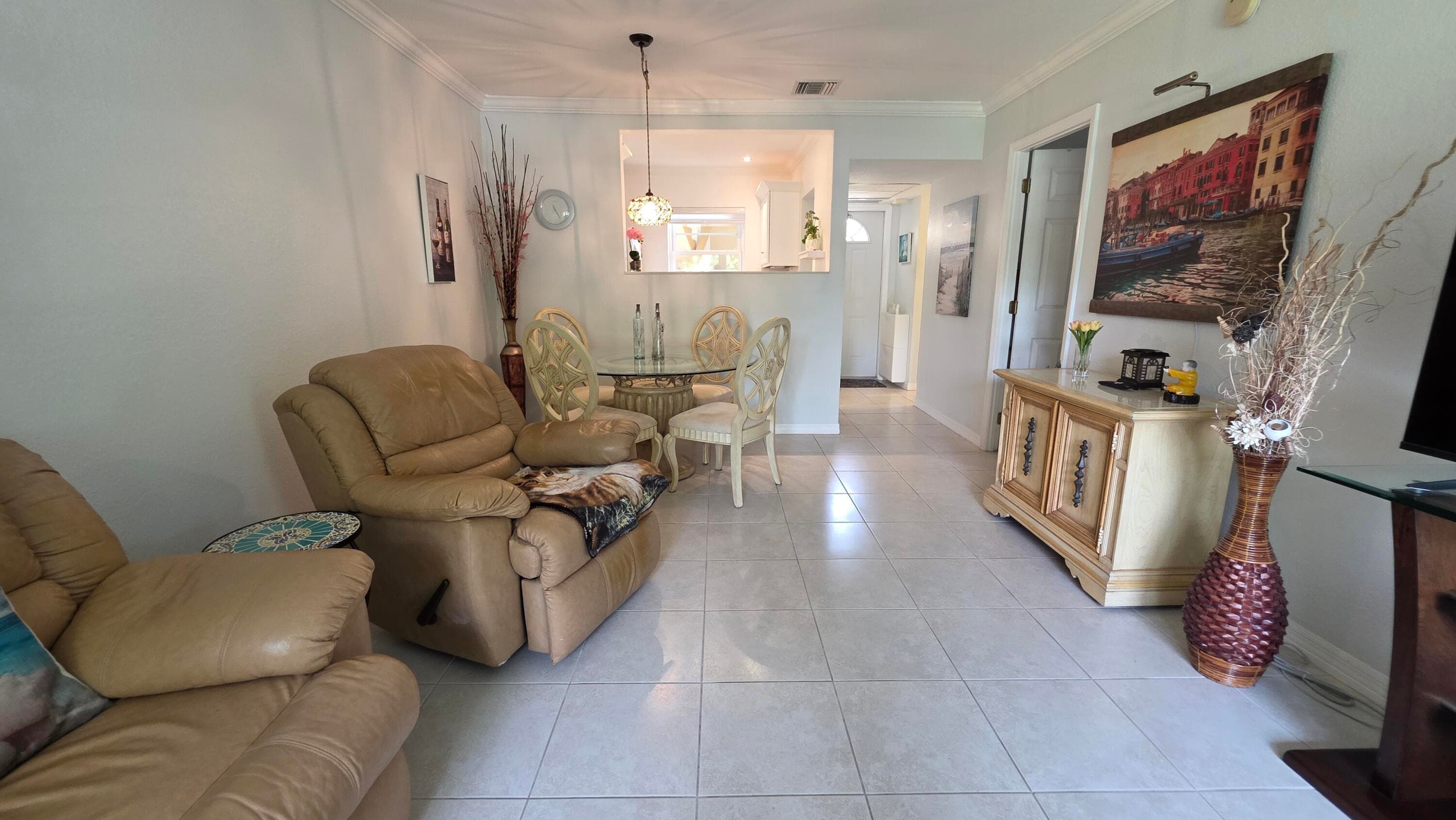 5161 W Oakland Park Boulevard 206, Lauderdale Lakes, FL 33313 — photo 16 of 34
